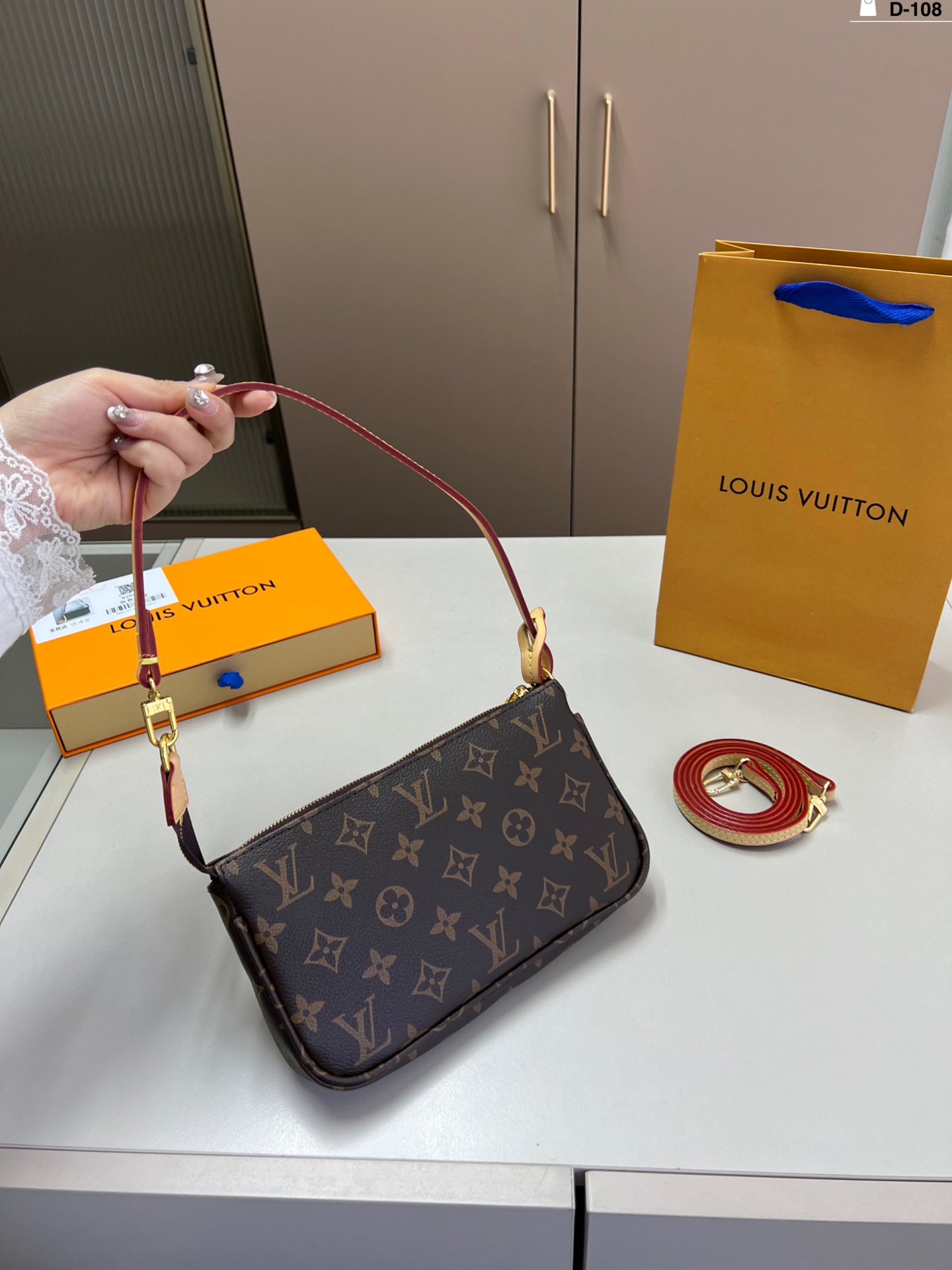 Louis new arrival IVY bag size: 21*12 cm - Top Club