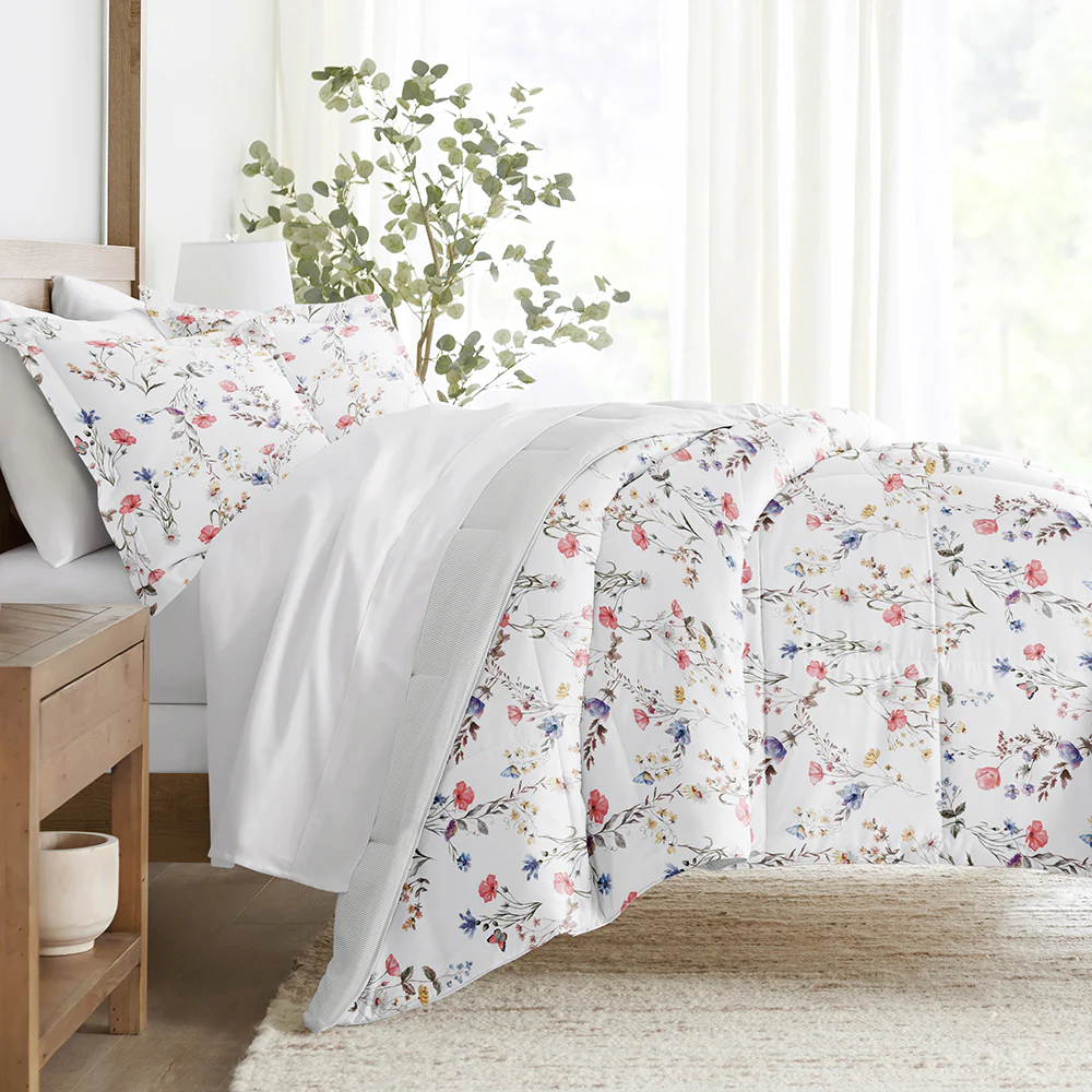 Meadow Floral Reversible Down-Alternative Comforter Set - Sale
