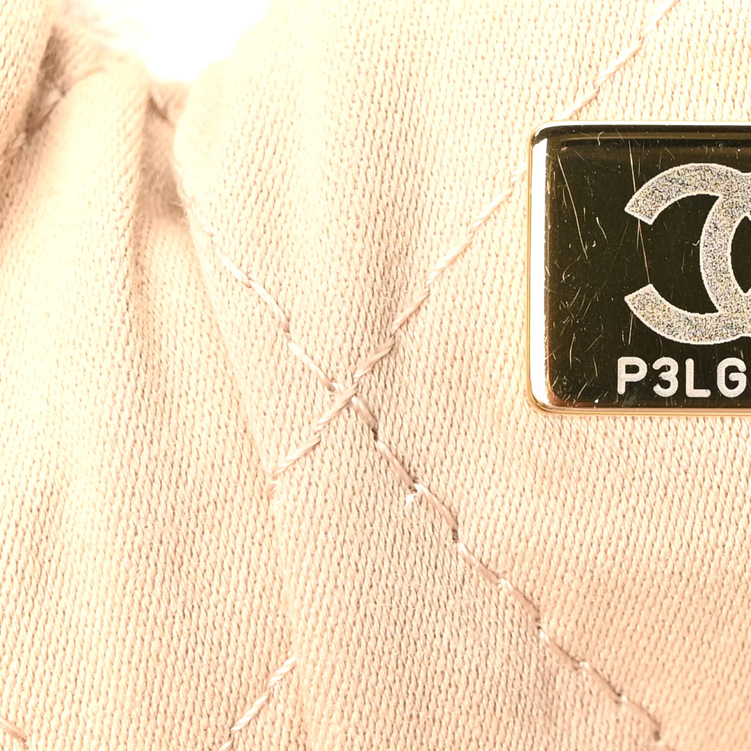 Shiny Calfskin Quilted Chanel 22 White - Top Club