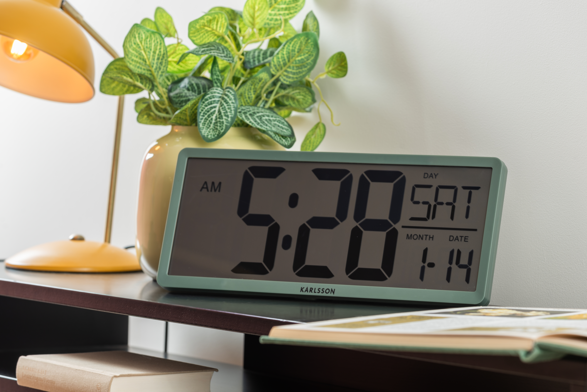 Wall/Table clock Retro LCD bright yellow
