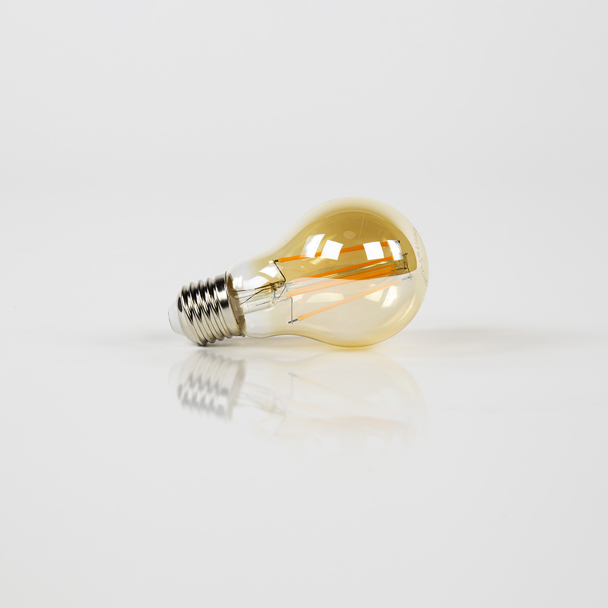 Lamp I- LED filament peer