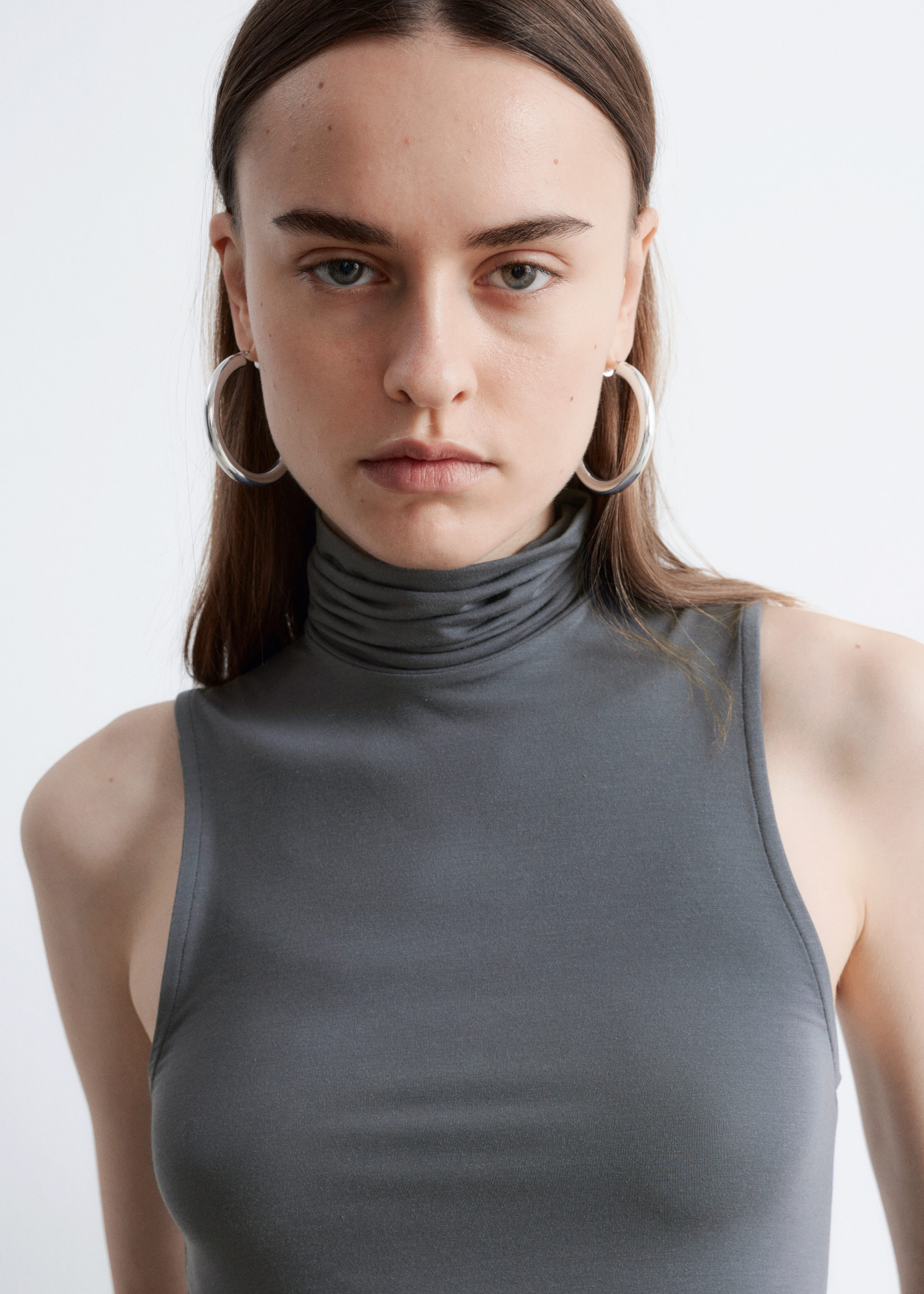& Other Stories SLEEVELESS TURTLENECK TOP