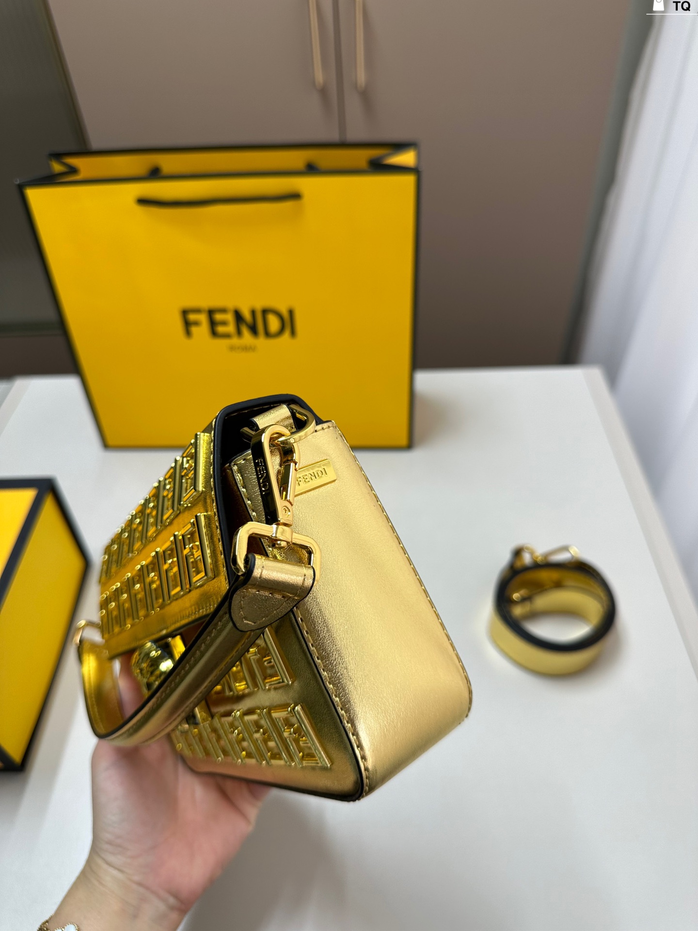 Fen ver new arrival Baguette bag size: 22*12 cm - Top Club