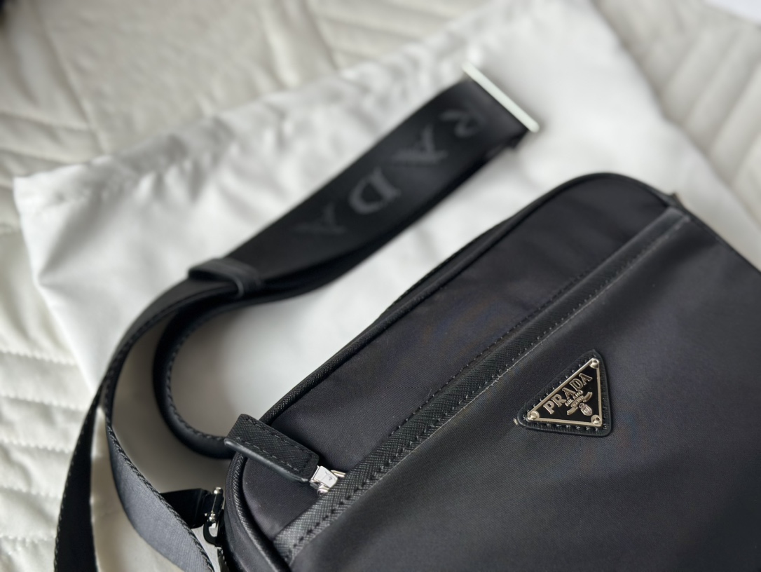 Pra new arrival men and women bag size : 24*15cm - Top Club