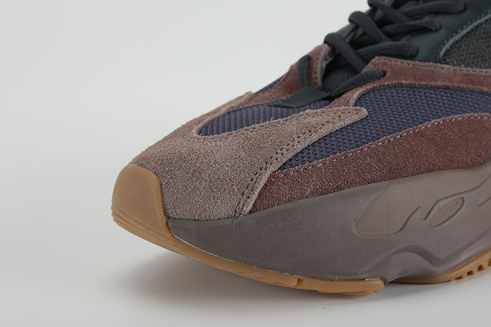 Yeezy Dupes Boost 700 - Sneaker Replica Workshop