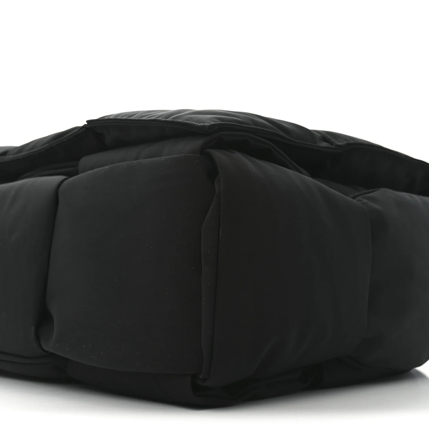 Nylon Intrecciato Padded Tech Maxi Cassette Bag Black - Top Club