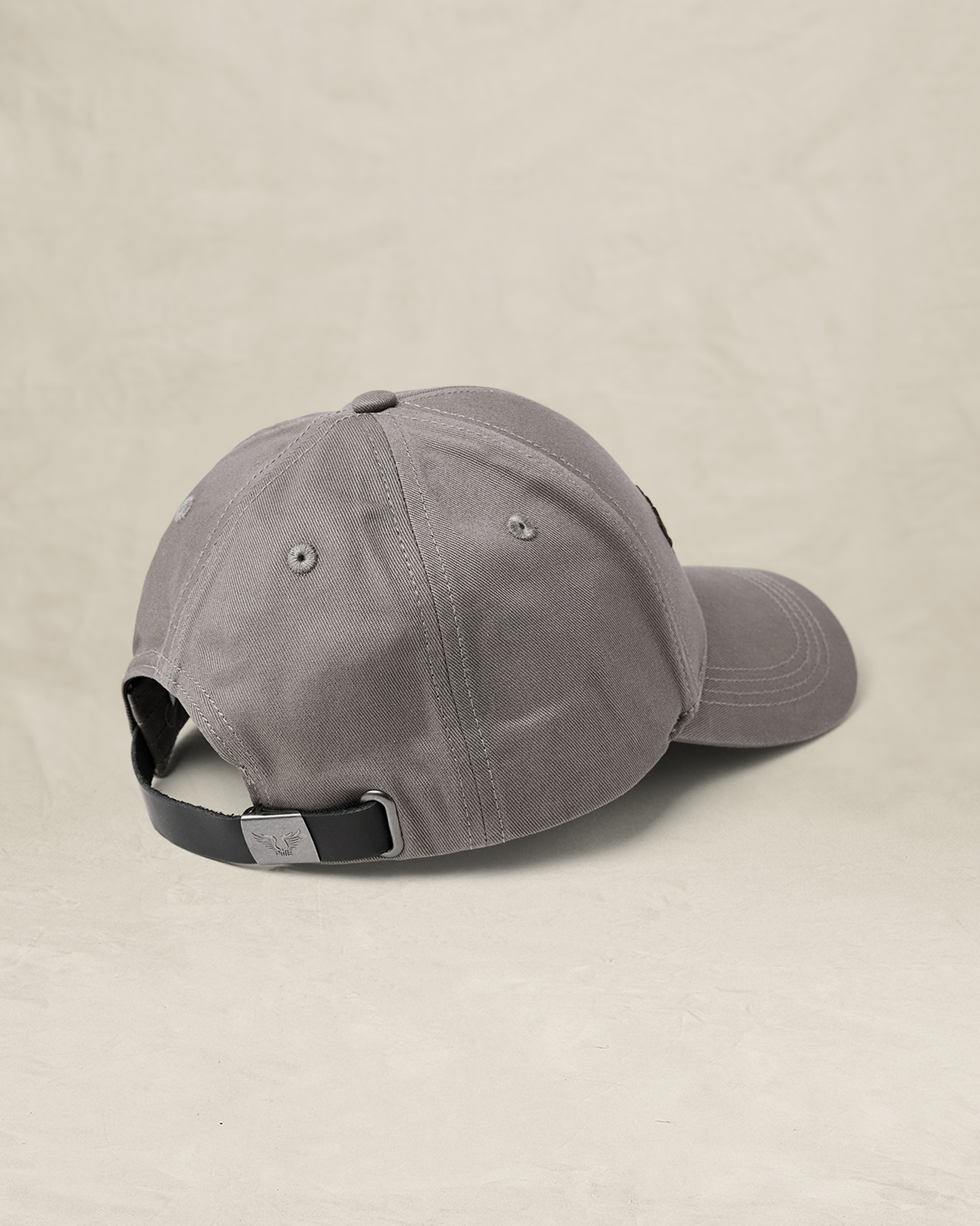 Twill cap with embroidered artworkx