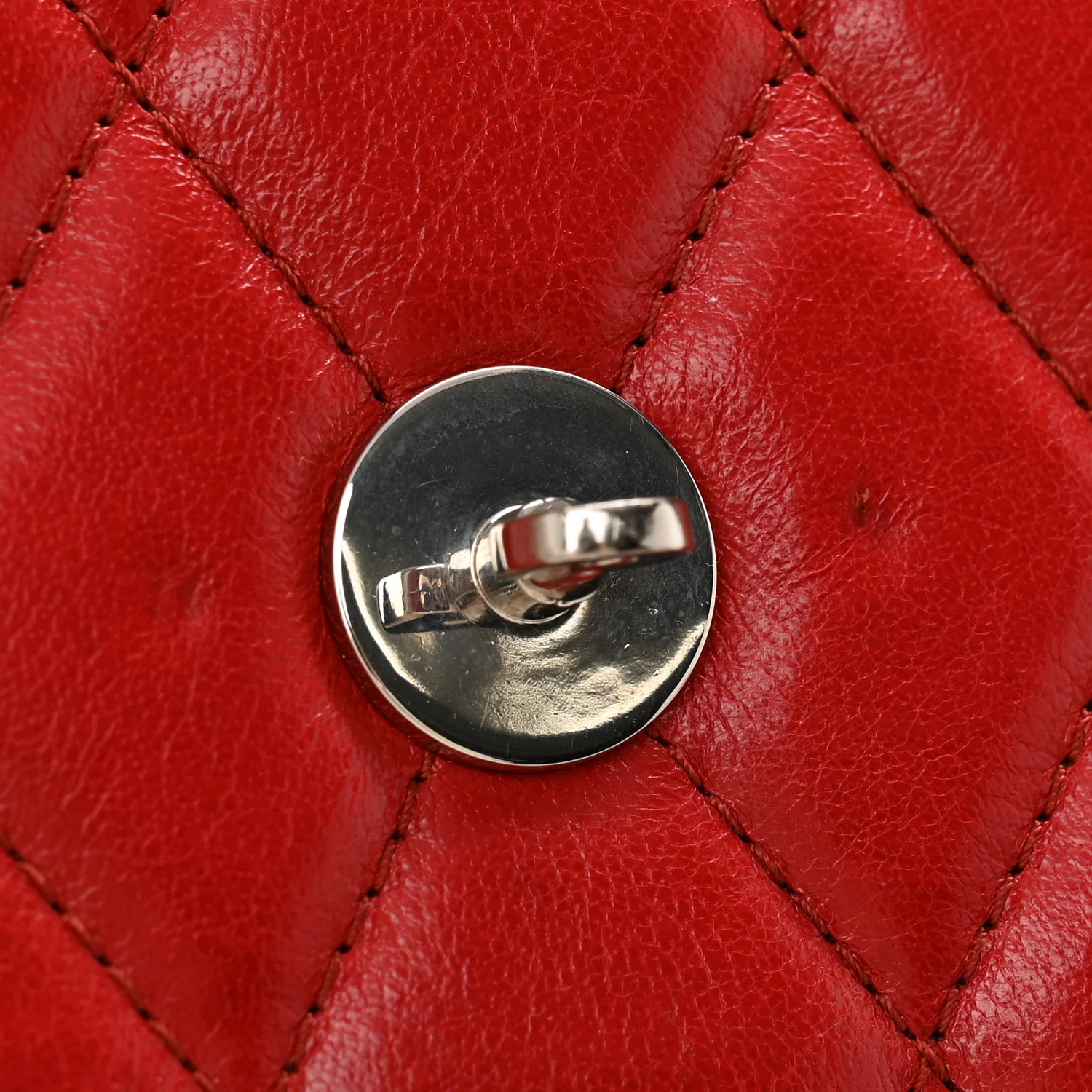Shiny Buffalo Quilted Darley Shoulder Bag Red - Top Club