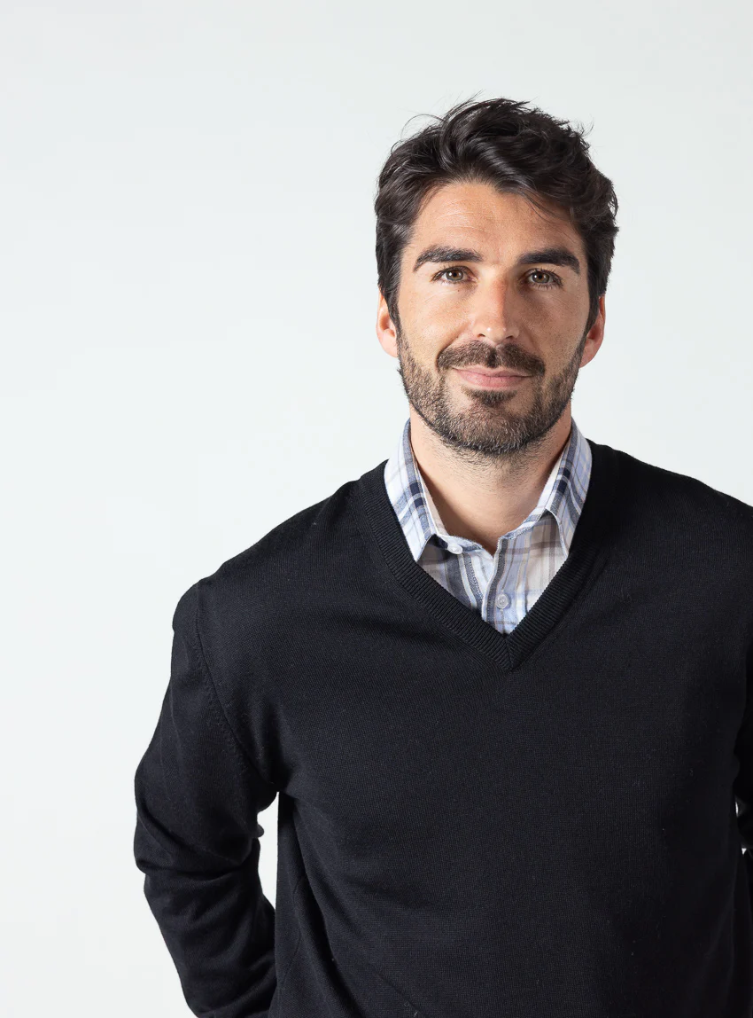 Pull homme col v  100% laine mérinos Noir