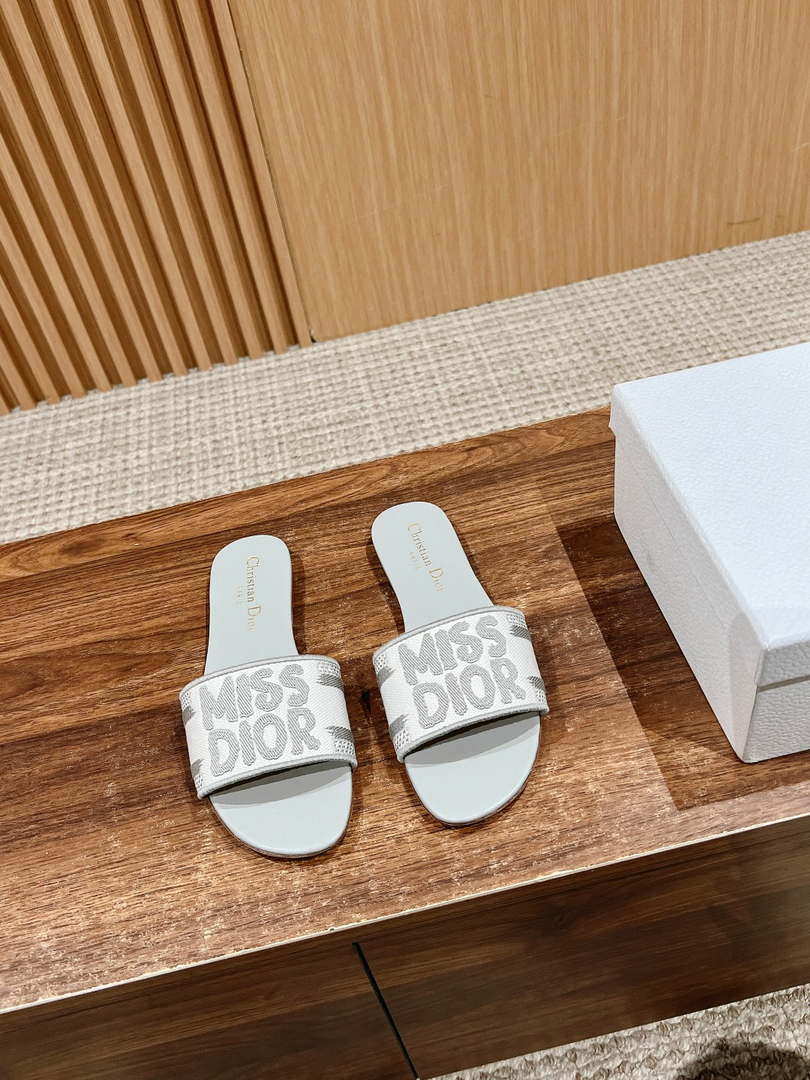 Dior KCO109EZO Dway Slide Embroidered Cotton Miss Dior Allover Motif Shoes D82996 - Sneaker Replica Workshop