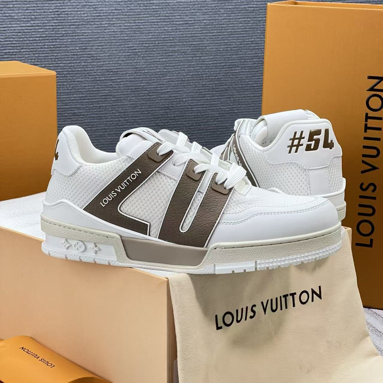Louis Vuitton shoes - Sneaker Replica Workshop