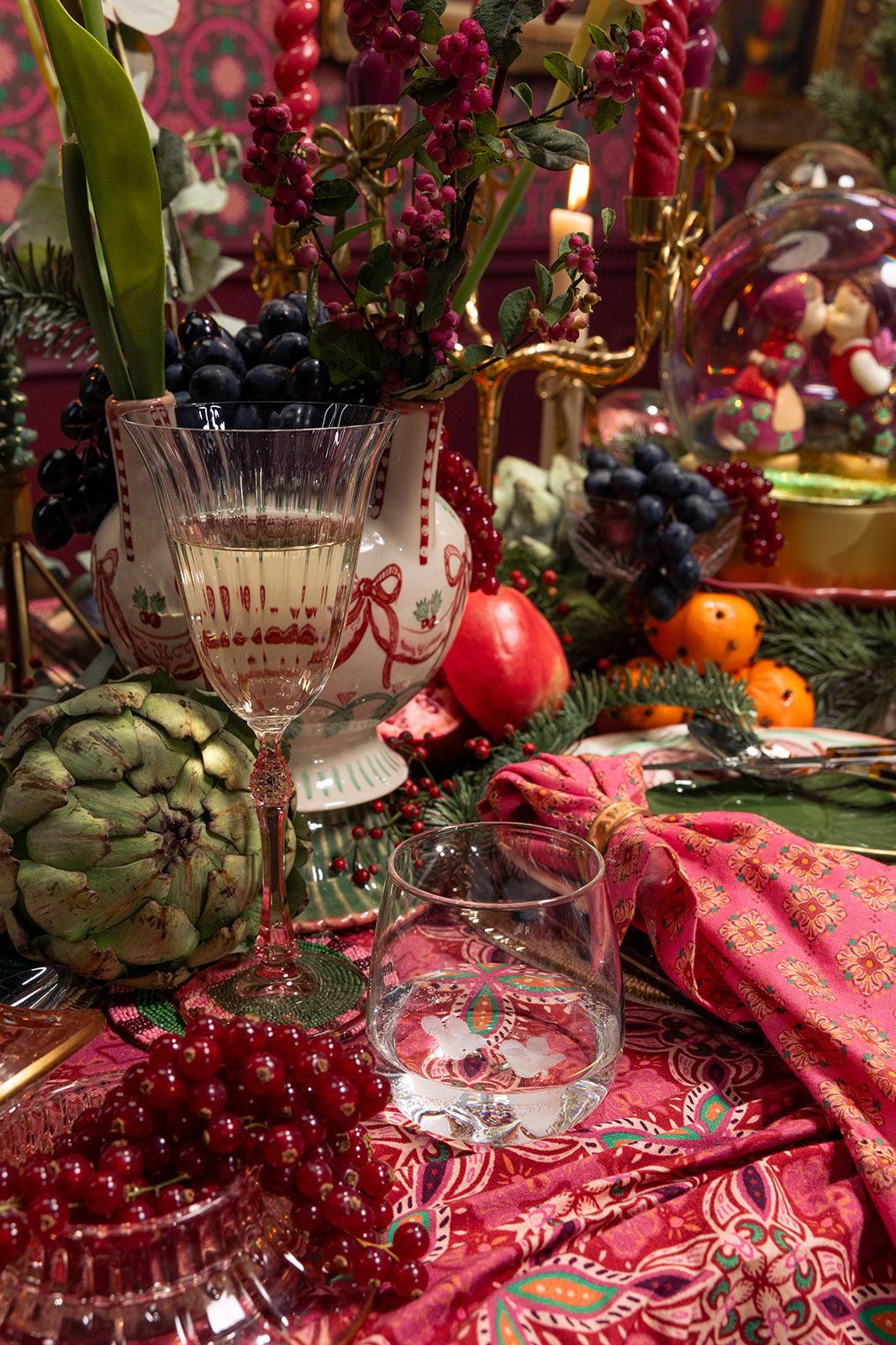 Waterglazen met kerst duifjes