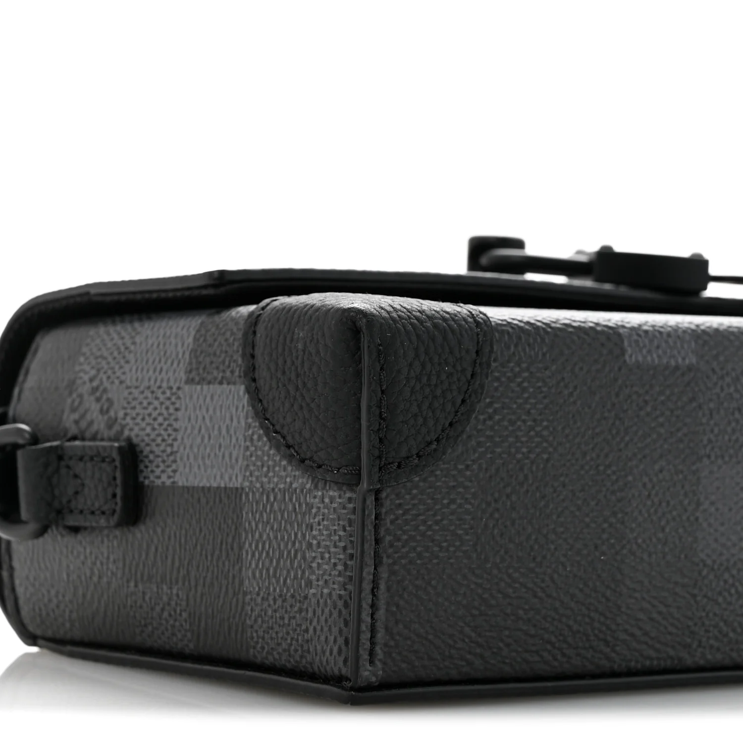 Damoflage Steamer Wearable Wallet Black - Top Club
