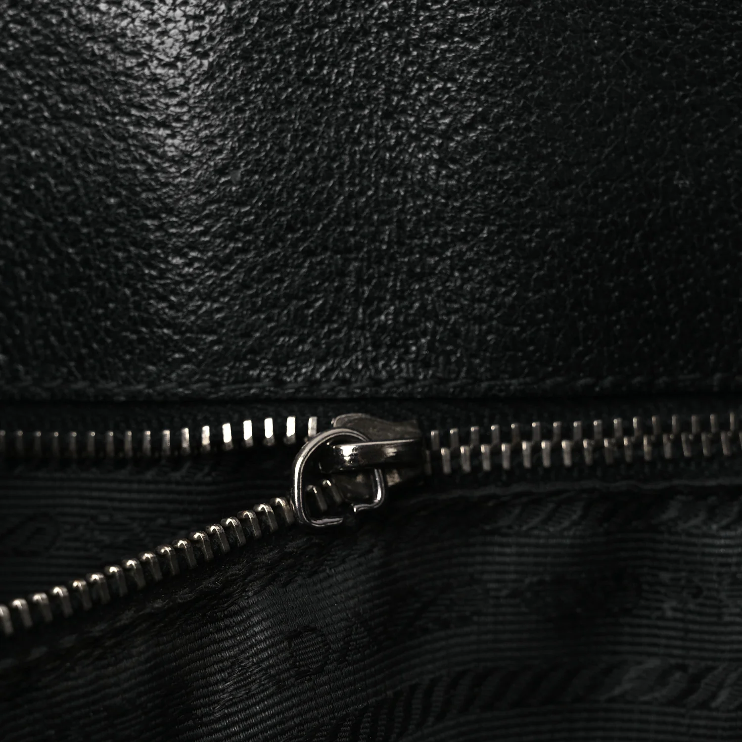 Cinghiale Triangle Tote Black - Top Club