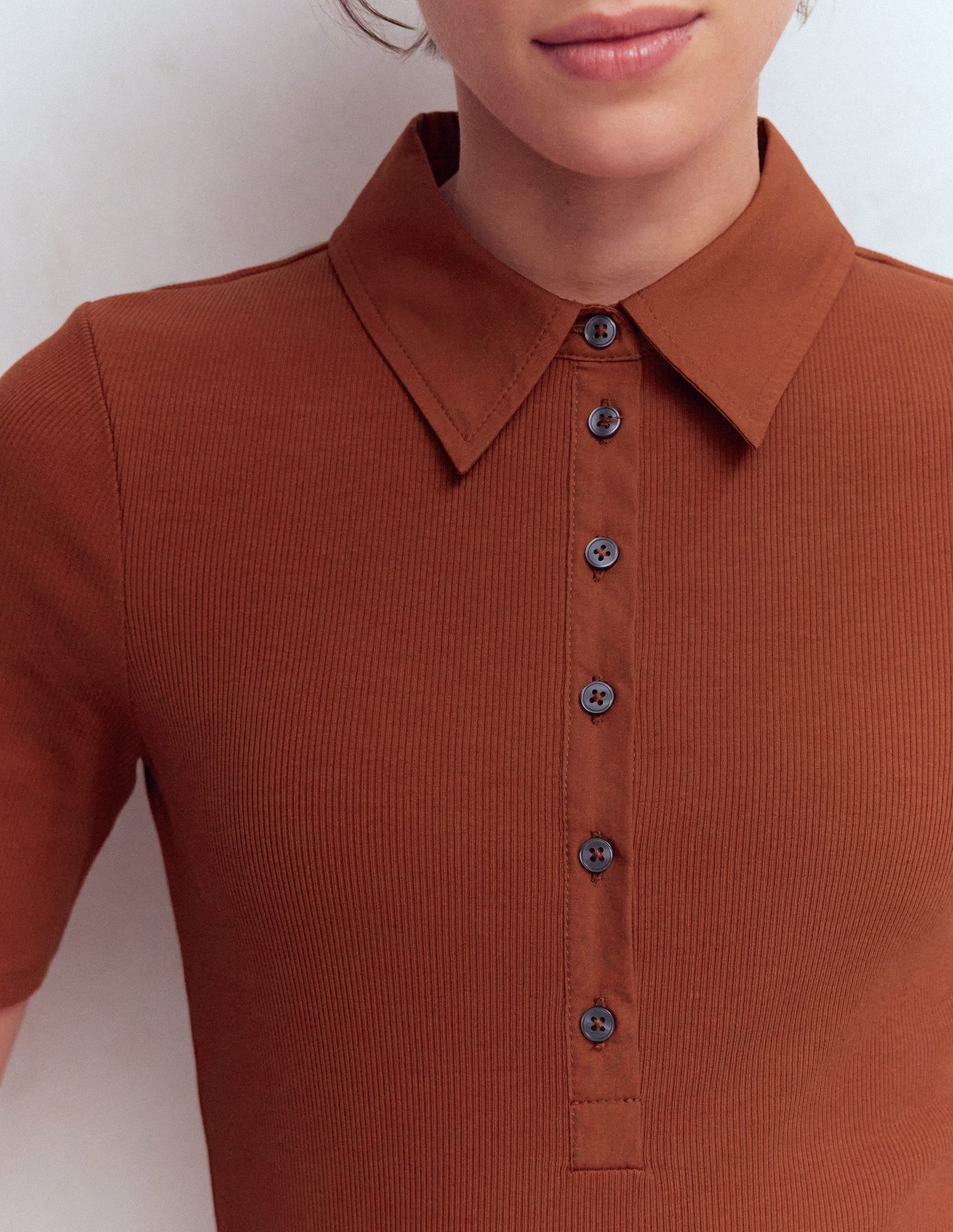 Geripptes Henley-Shirt mit Kragen-Braun-Orange