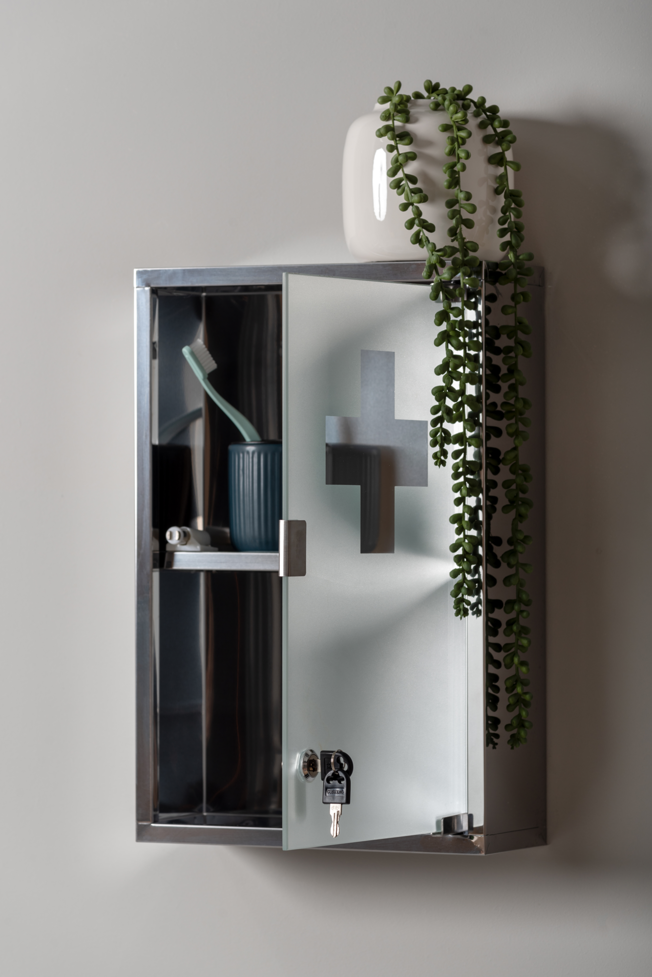 Wall cabinet Medicine large chrome