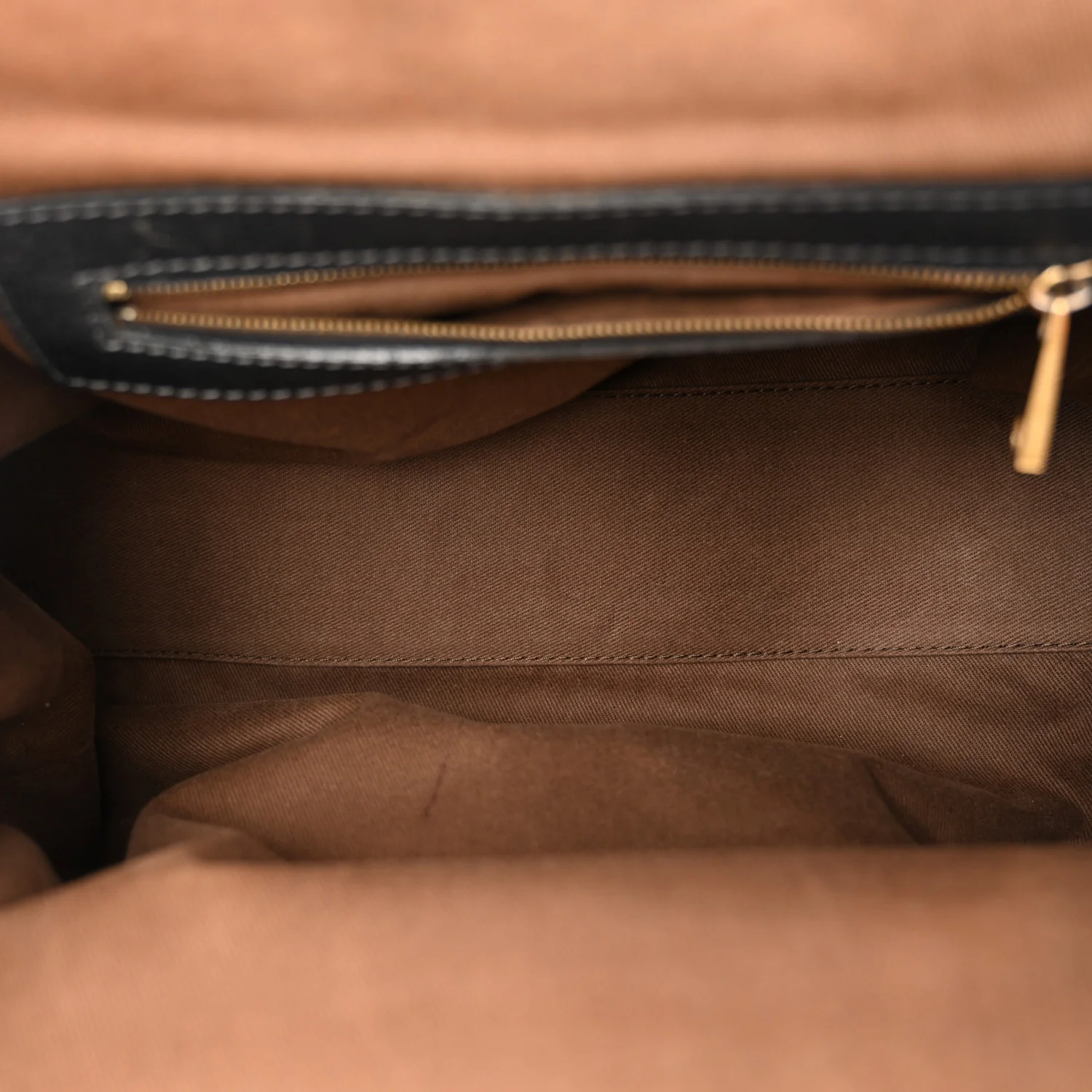 Calfskin Quilted Stam Black - Top Club