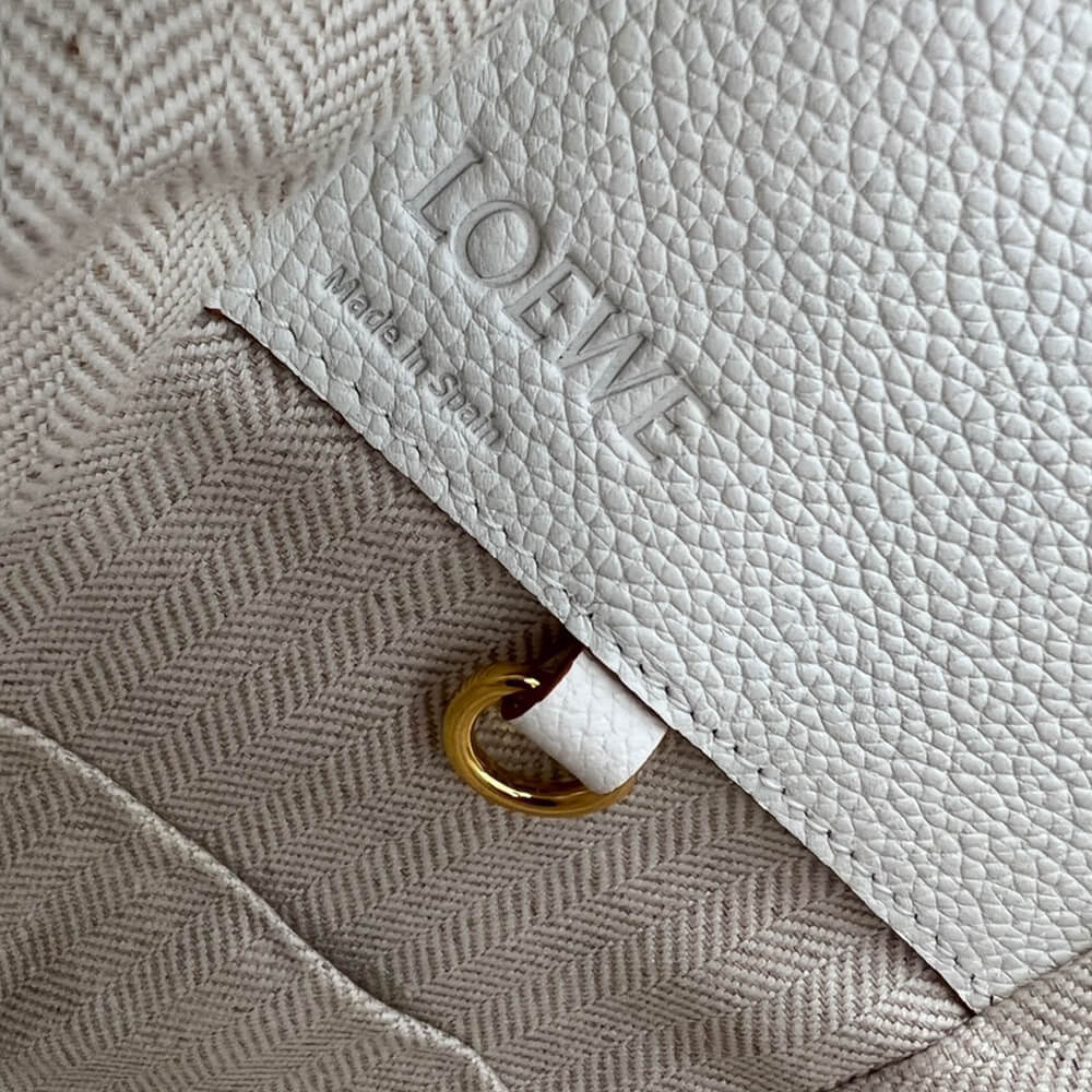 LOEWE Small Hammock bag in soft grained calfskin - Top Club
