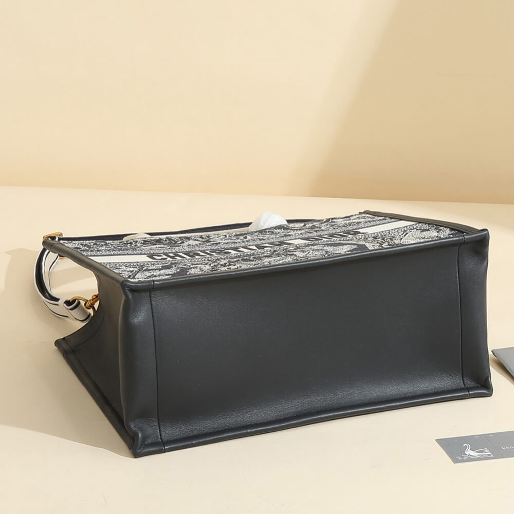 Medium Dior Book Tote - Top Club