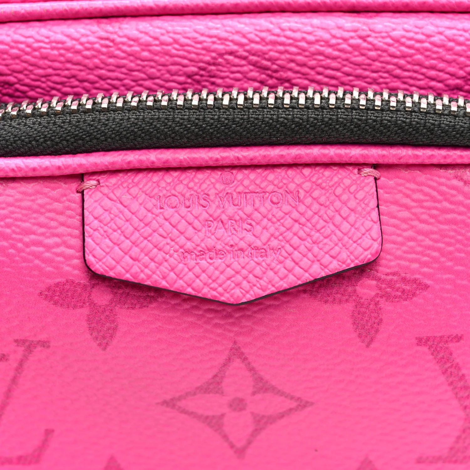 Taigarama Outdoor Pouch Fuchsia - Top Club