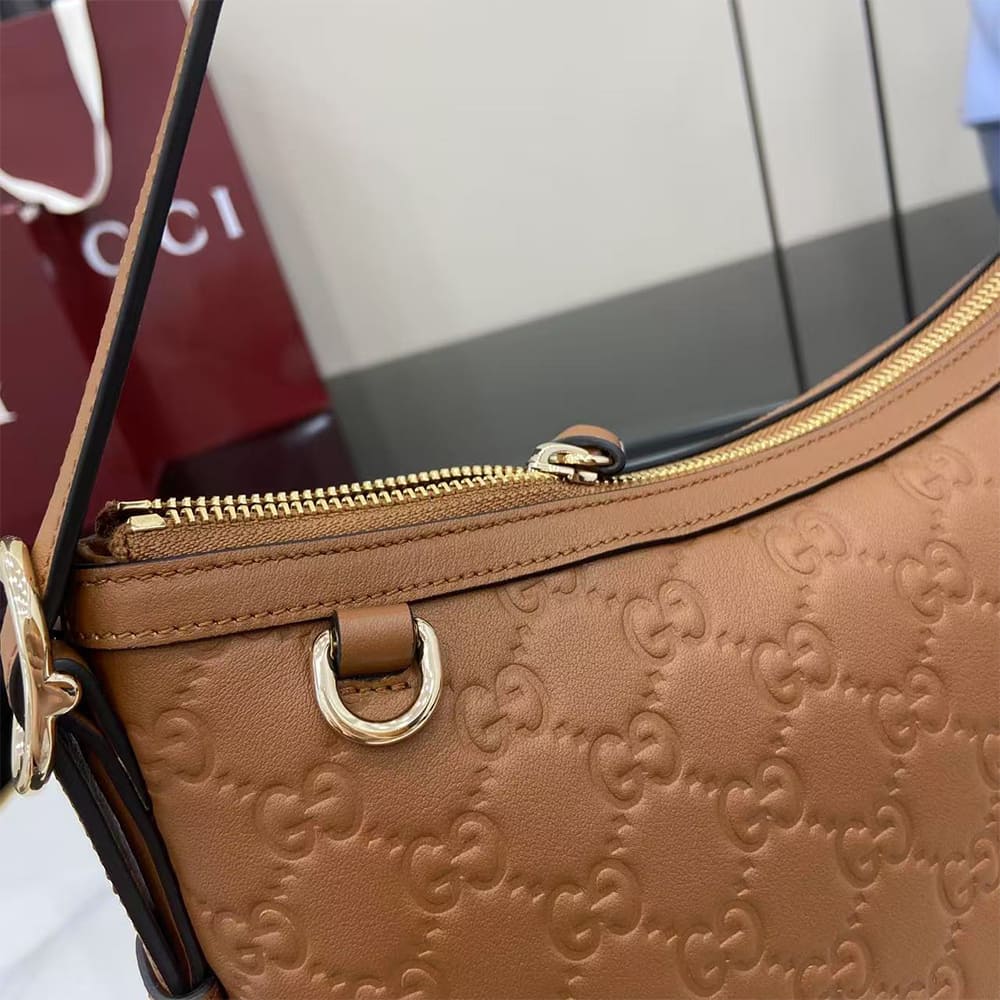 GG Emblem medium shoulder bag - Top Club