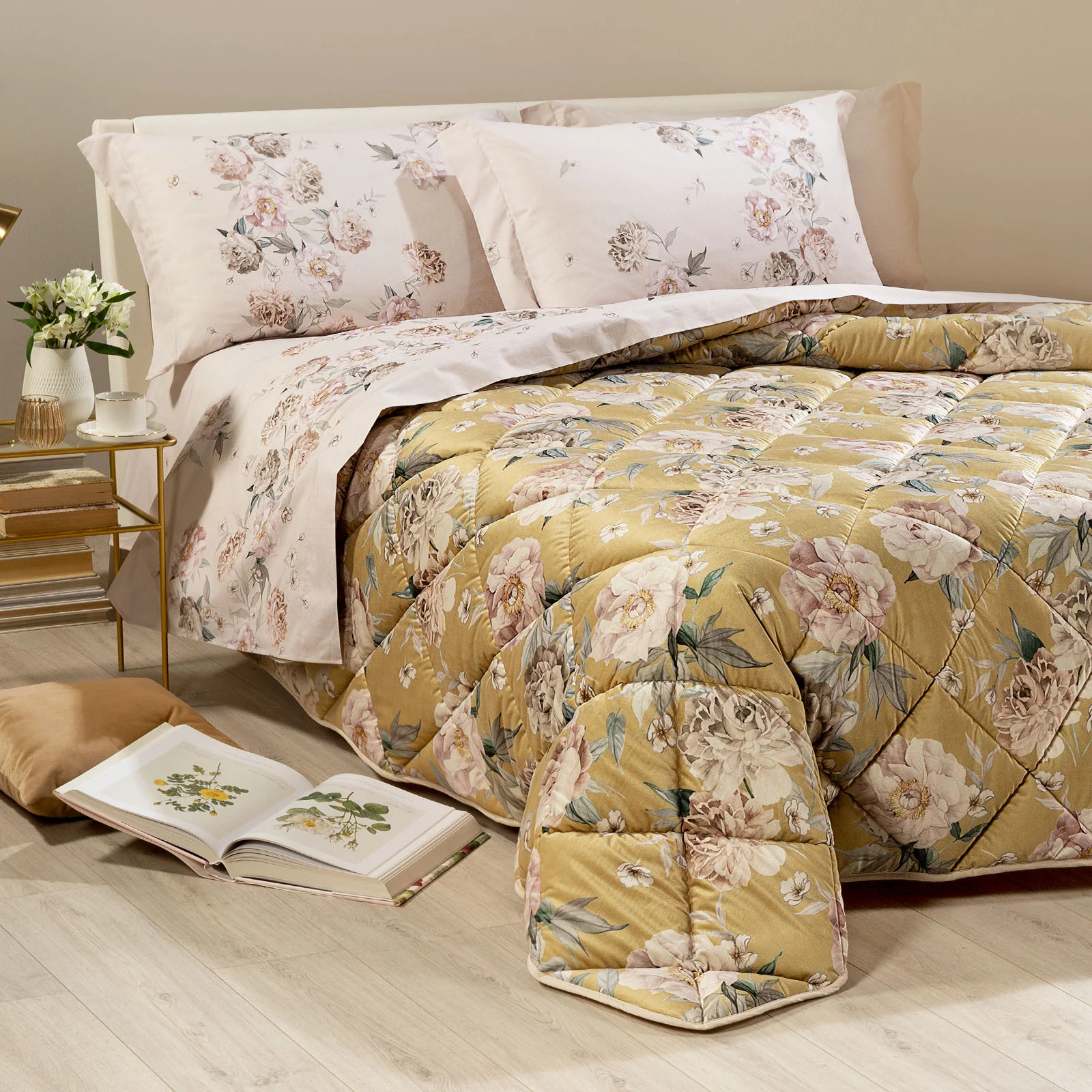 Veline Vanity Velvet Velluto Velimonial Modern Velvet