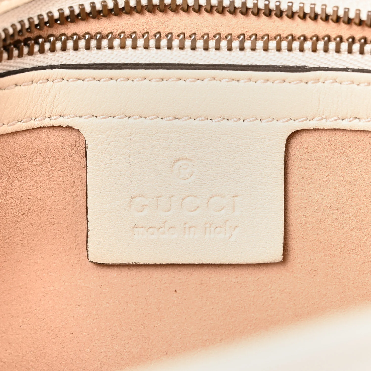 Calfskin Matelasse Small GG Marmont Shoulder Bag White - Top Club