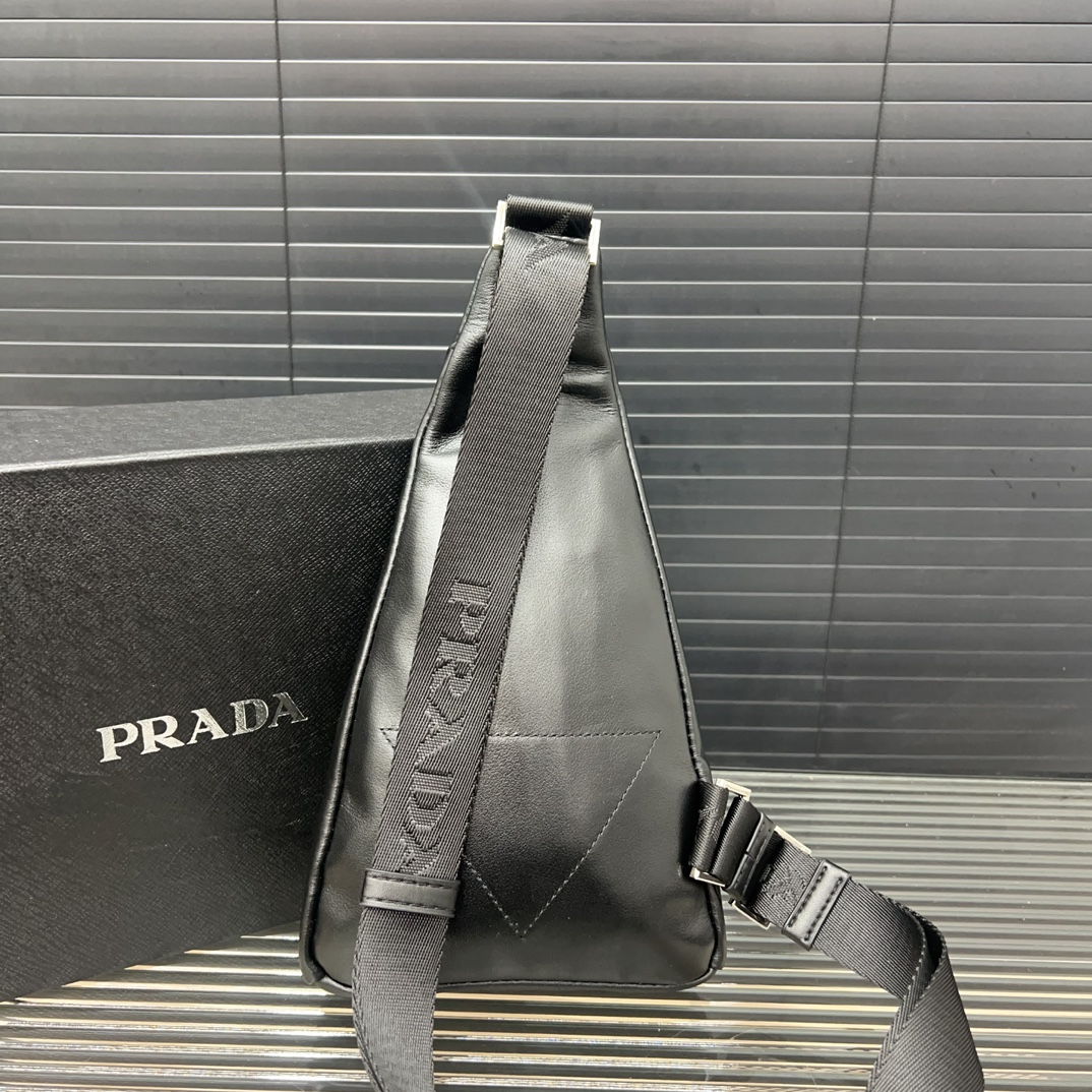 Pra new arrvial Cross men bag 002 size: 17*32 cm - Top Club