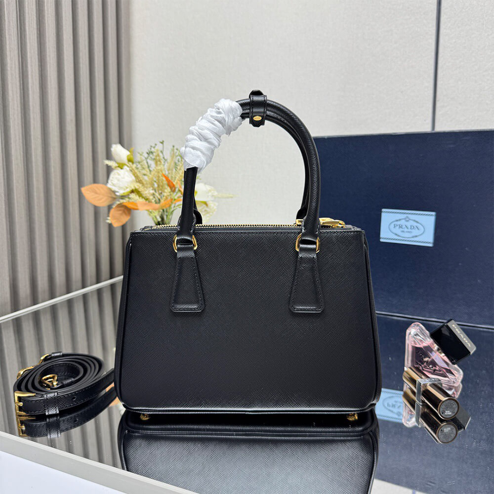 Prada Small Prada Galleria Saffiano leather bag(HIGH-END GRADE) - Top Club