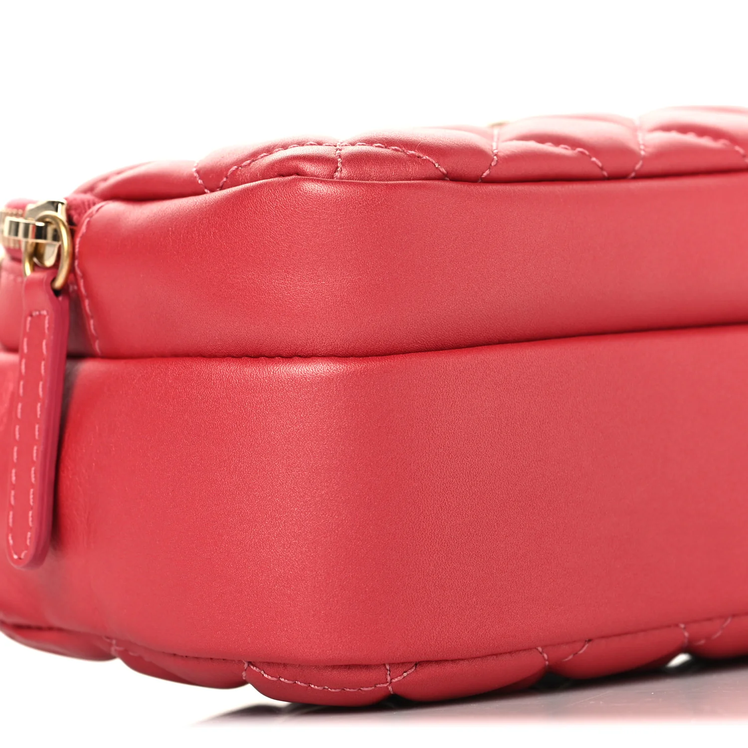 Calfskin Quilted Day Trips Camera Case Pink - Top Club