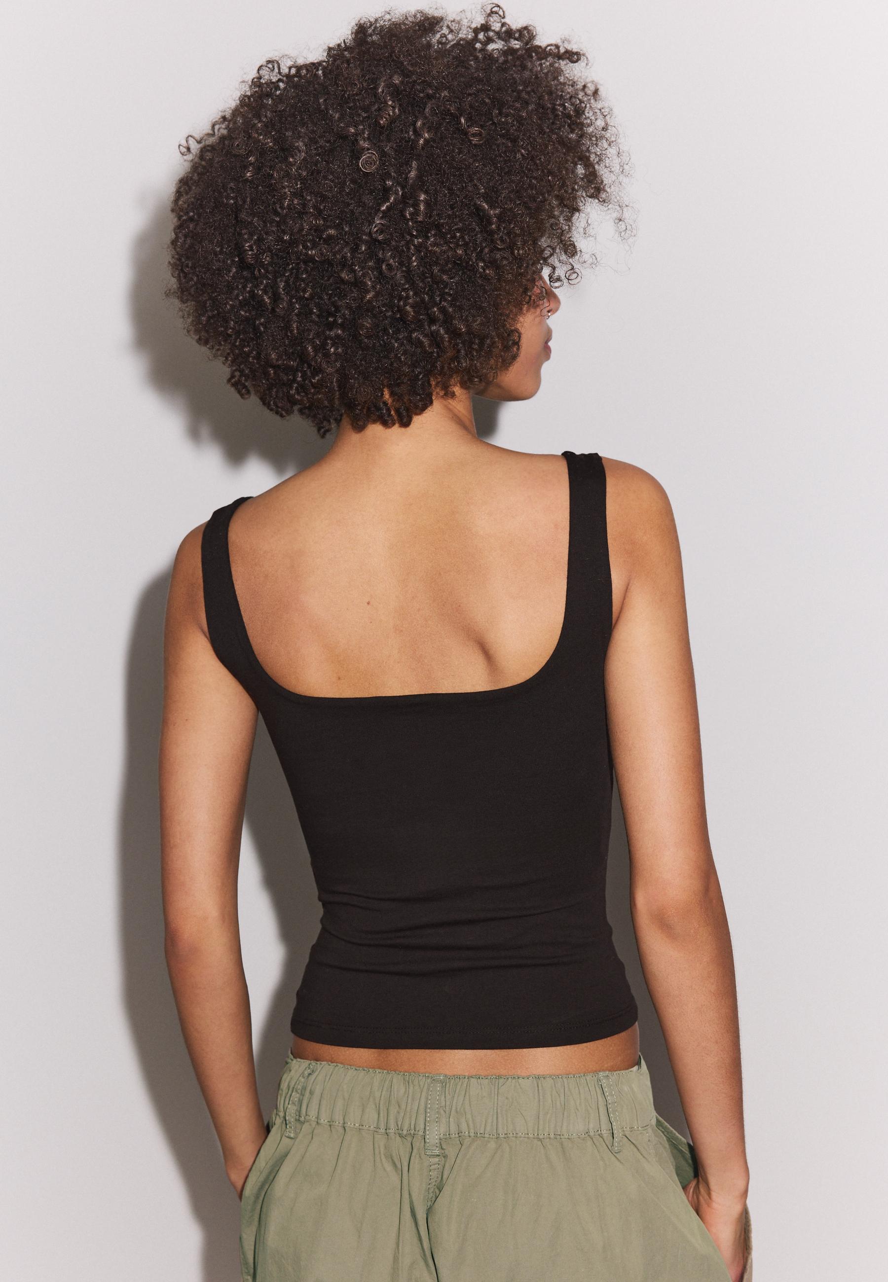 WIDE STRAP TOP
