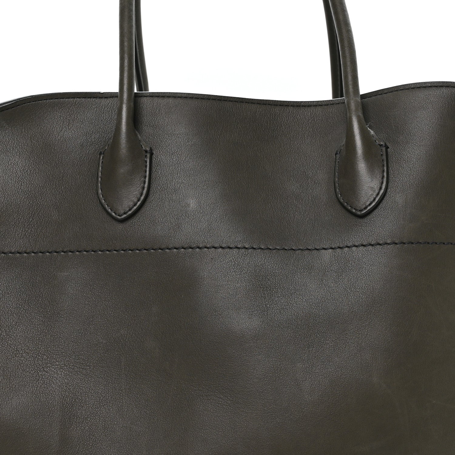 Polished Saddle Calfskin Soft Margaux 17 Koala Grey - Top Club