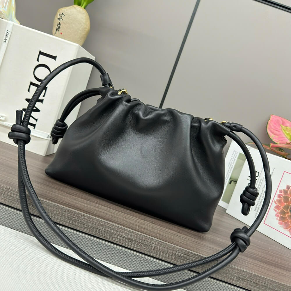 Loewe Medium Flamenco purse in mellow nappa lambskin - Top Club