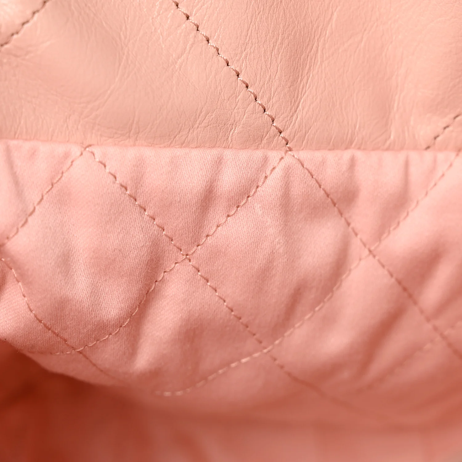 Shiny Calfskin Quilted Small Chanel 22 Light Pink - Top Club