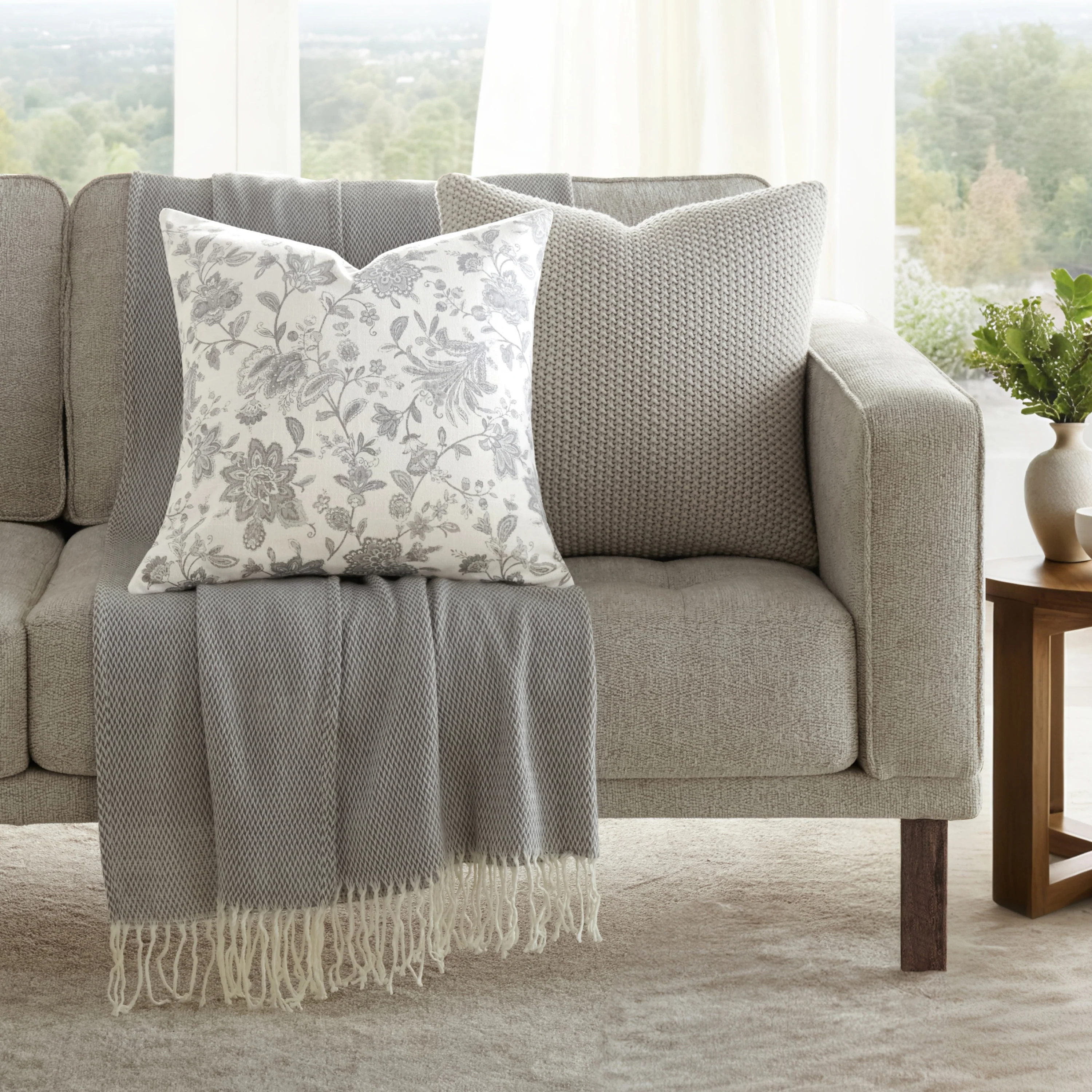 2-Pack Seed Stitch Knit With Jacobean Décor Throw Pillows