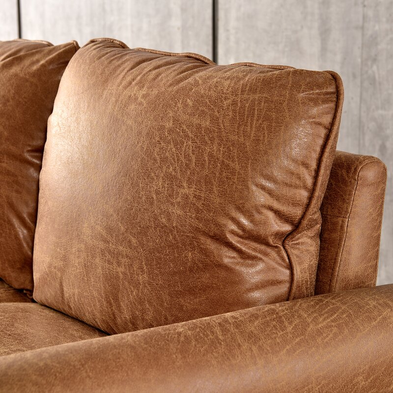 Ainsley 74.01 Gerollt Arm Sofa