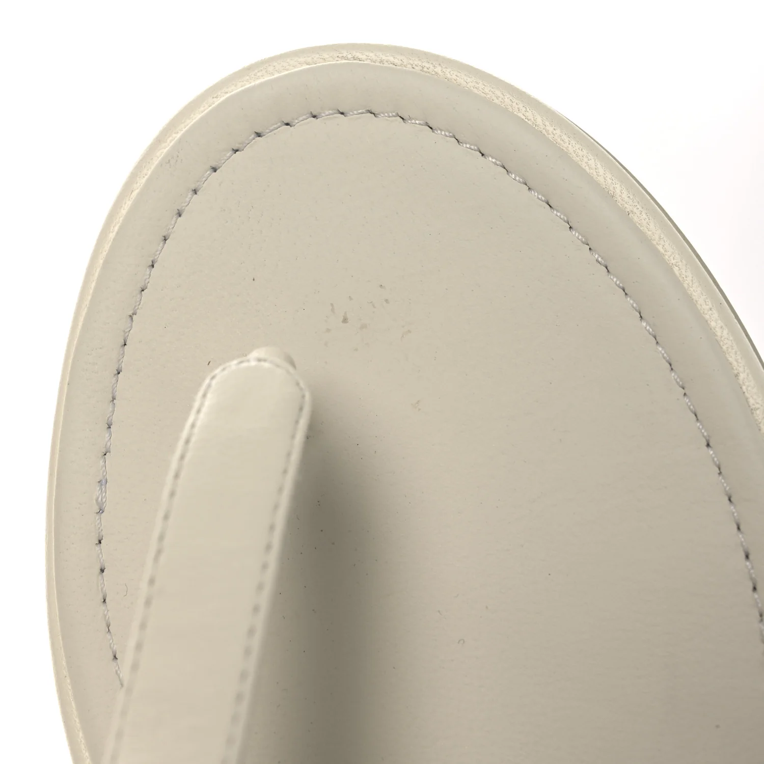 Lambskin Pearl Mini CC Thong Sandals 38 White - Top Club