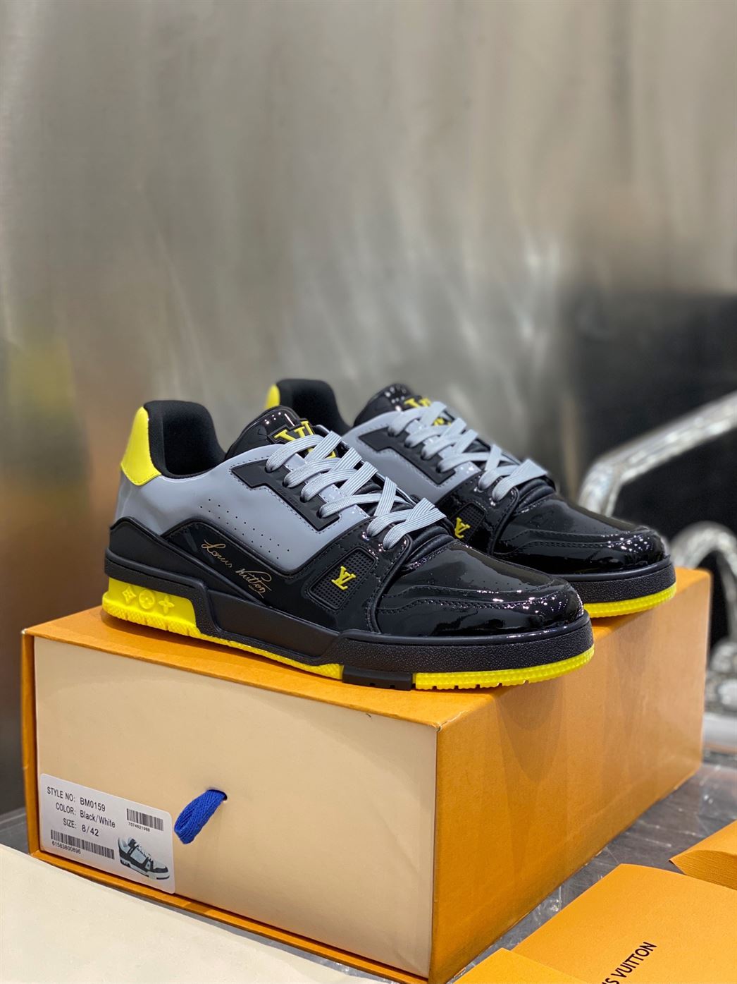 LV Shoes Replica TRAINER SNEAKERS IN BLACK PATENT CANVAS   LVS004 - Sneaker Replica Workshop