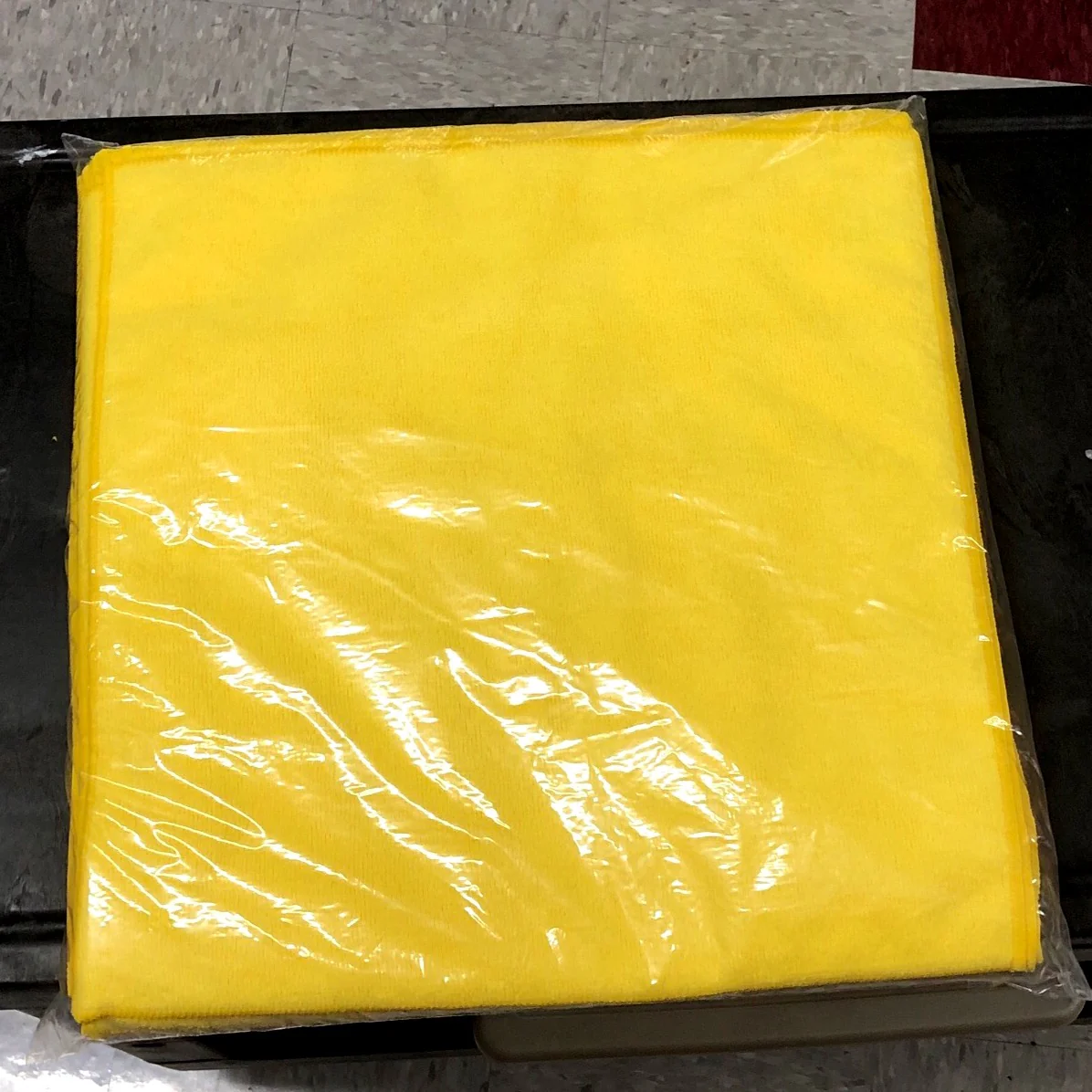 YELLOW MICROFIBER CLEANING CLOTH (16