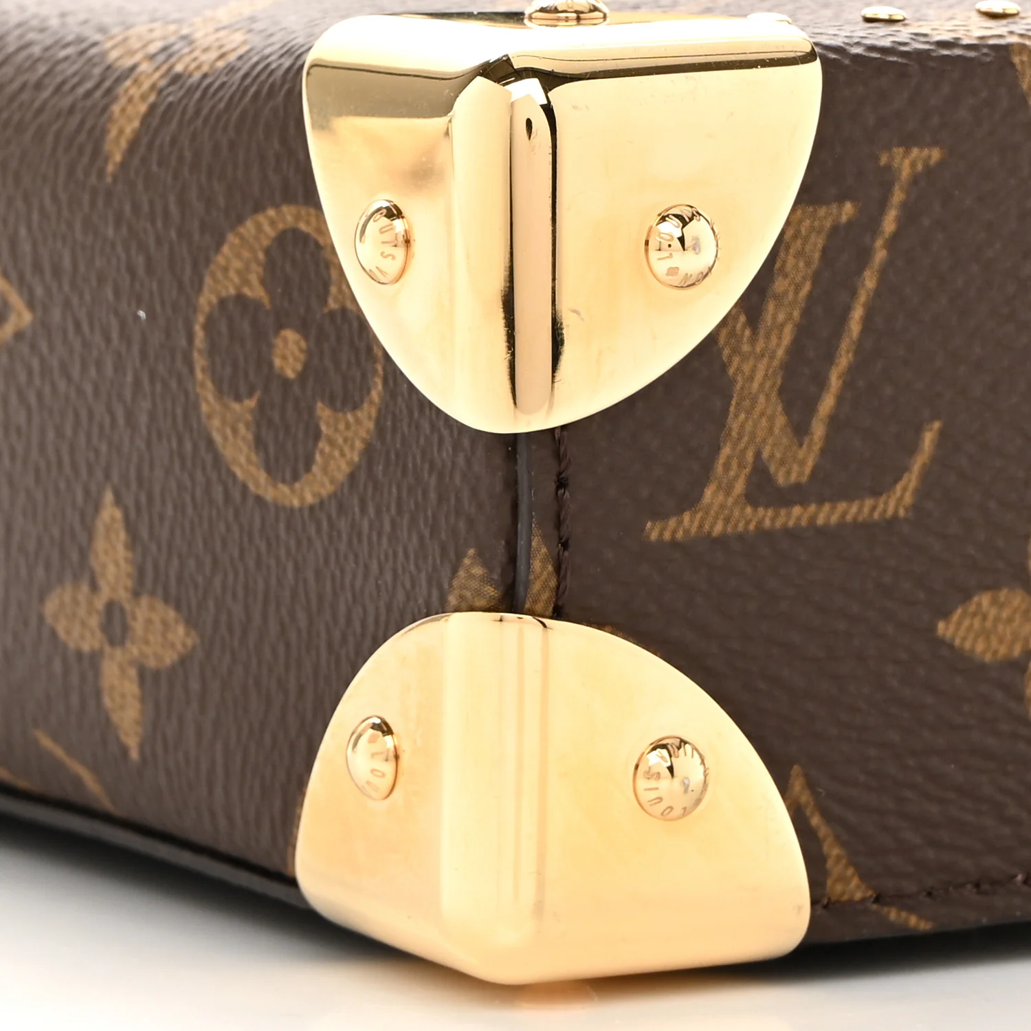 Reverse Monogram Camera Box NM - Top Club