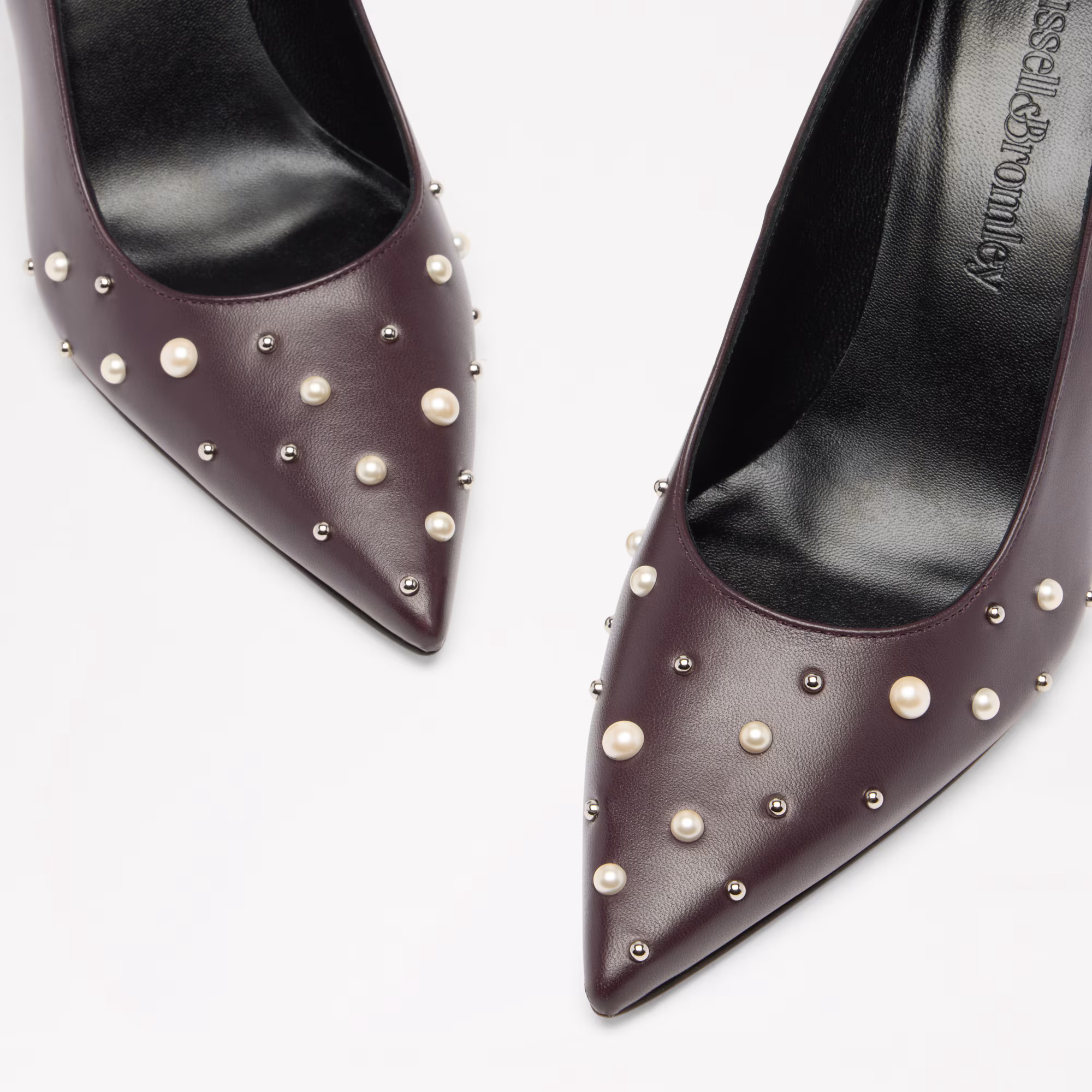 Hillcliffe Court HighHigh Heeled Court