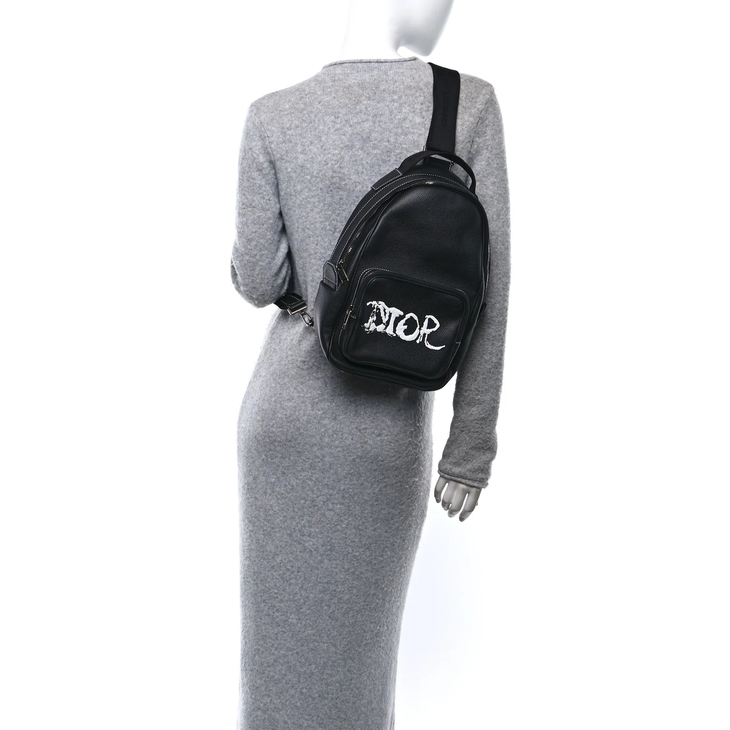 X PETER DOIG Grained Calfskin Slingbag Backpack Black