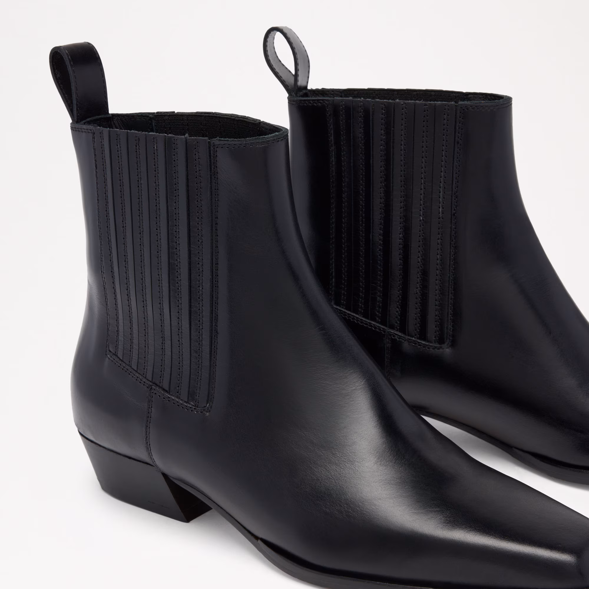 GlazebrookLow Heeled Ankle Boot