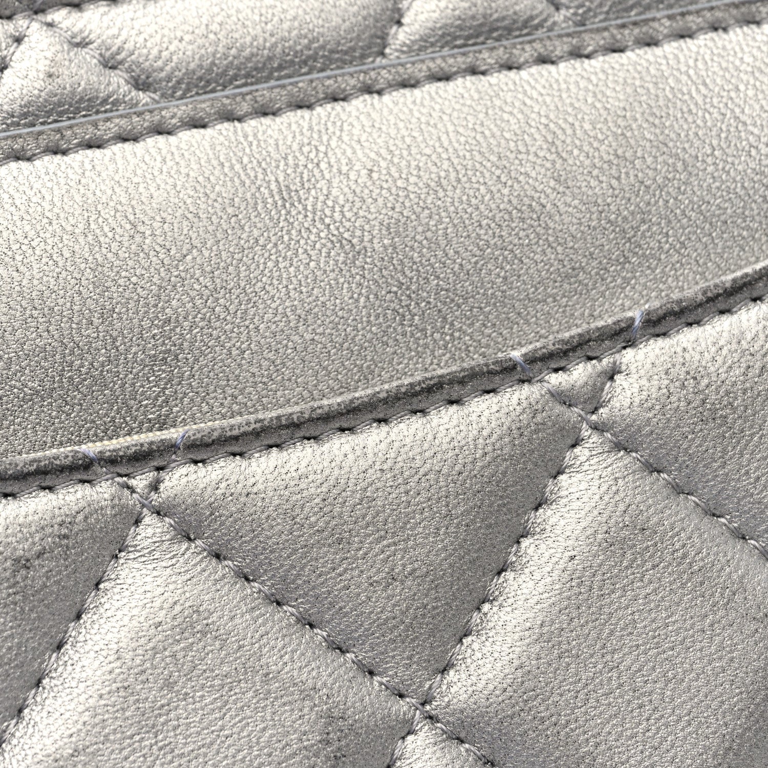 Metallic Lambskin Quilted Clutch With Chain Silver - Top Club