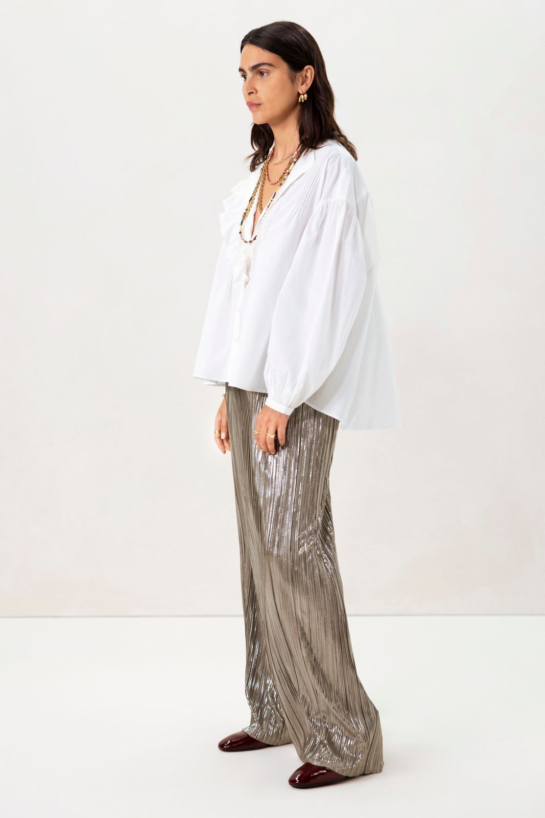 Witte blouse met borduurwerk