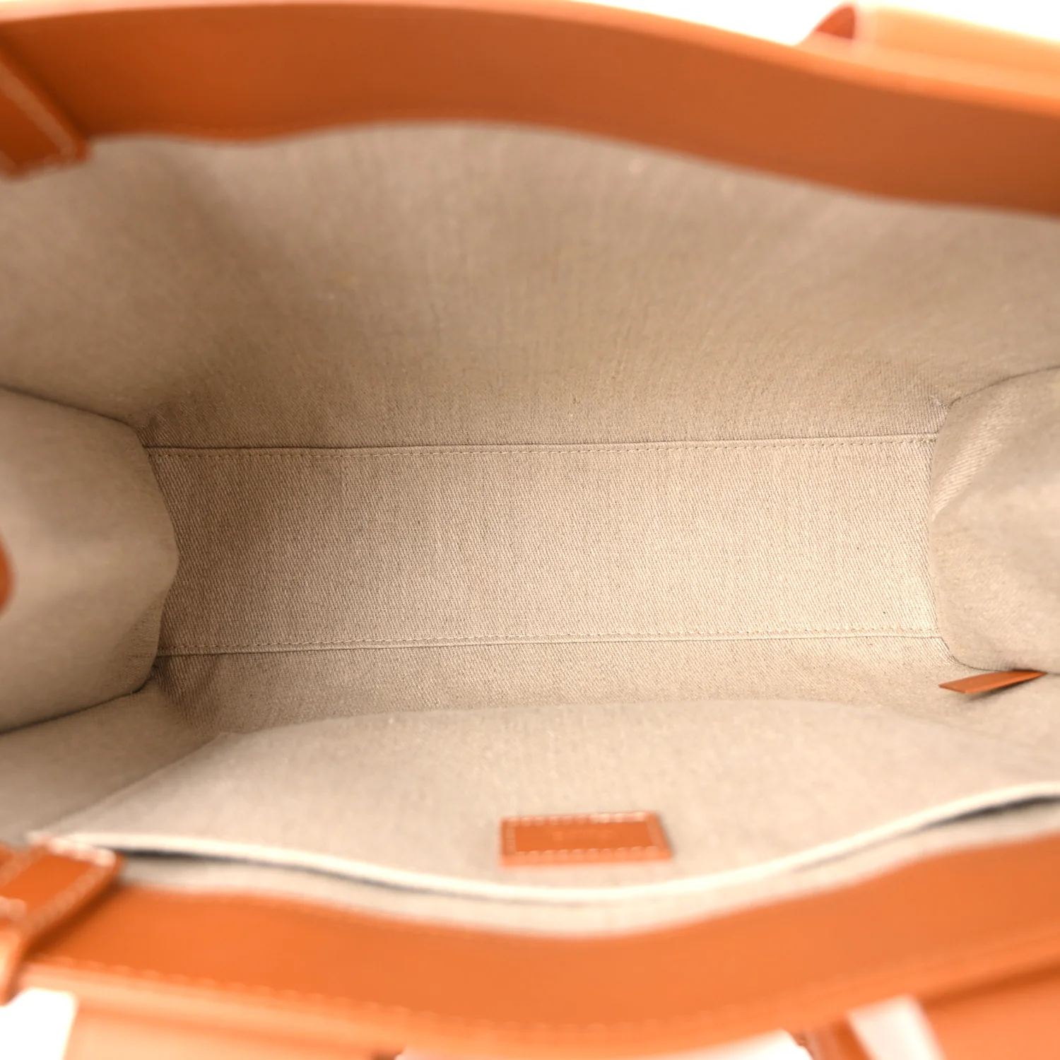 Calfskin Medium Woody Tote Caramel - Top Club