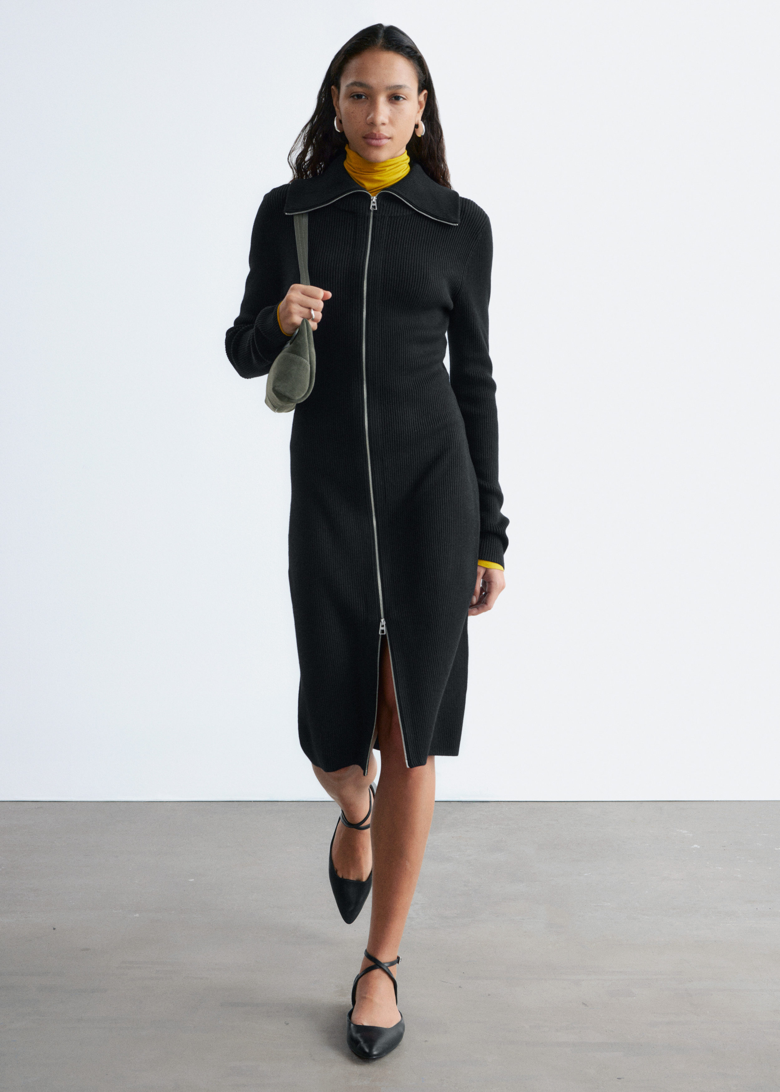 & Other Stories RIBBED ZIP-FRONT MIDI DRESS