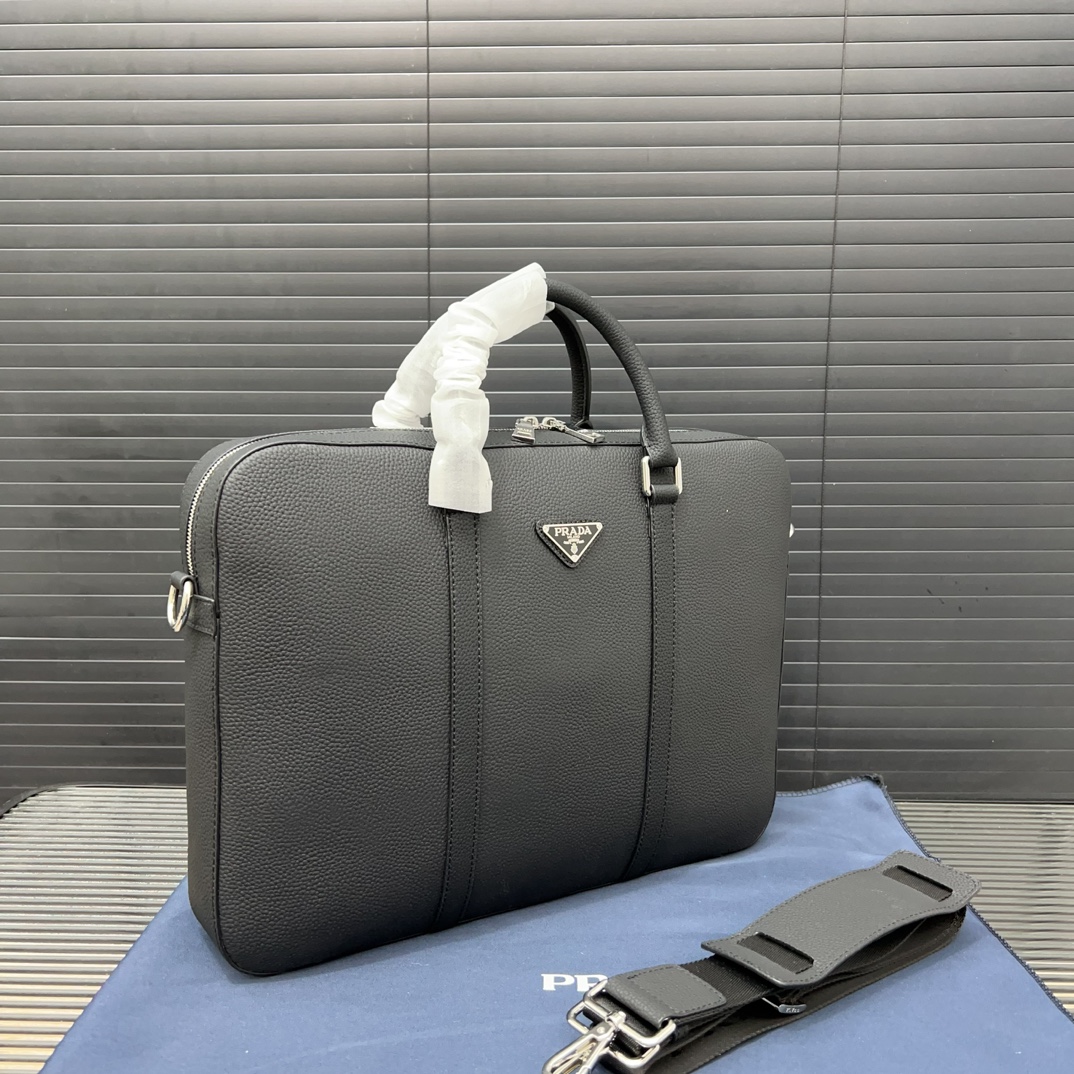 Pra new arrival briefcase laptop bag size: 38*28 cm - Top Club