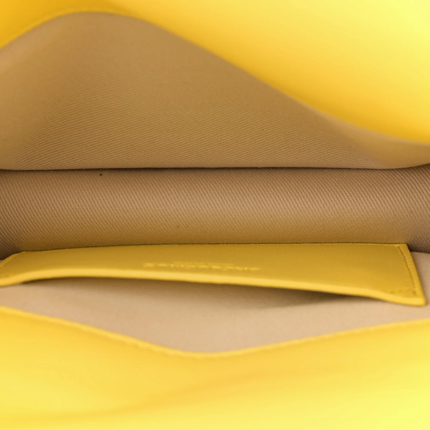 Smooth Calfskin La Petite Pochette Rond Carre Yellow - Top Club
