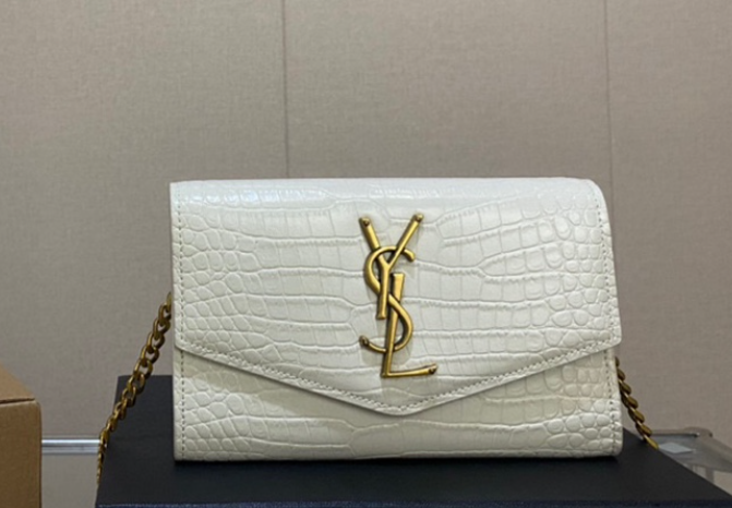 Y Uptown Leather Clutch  White - Top Club